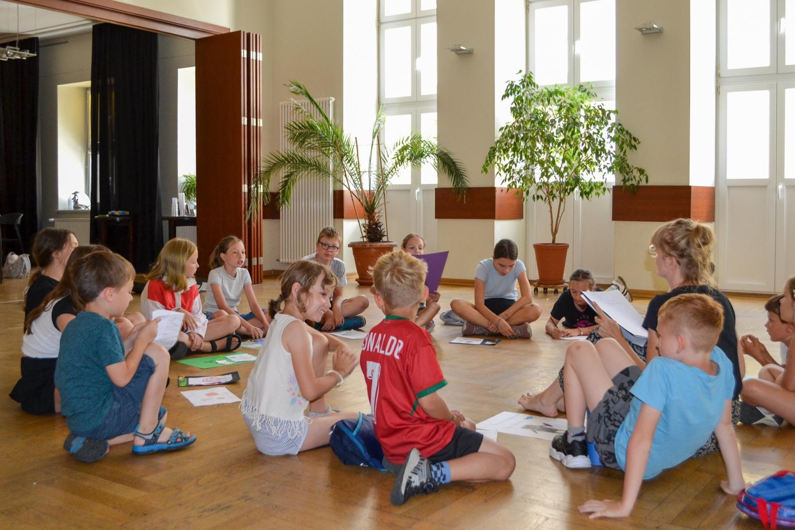 Zdjęcie w galerii na portalu naszraciborz.pl: MISJA SZTUKA! Półkolonie teatralne i finałowe przedstawienie w RCK wiadomości z regionu