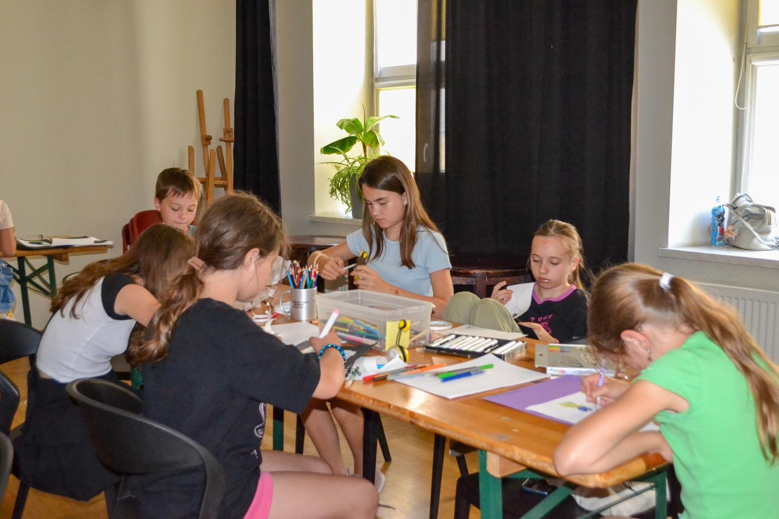 Zdjęcie w galerii na portalu naszraciborz.pl: MISJA SZTUKA! Półkolonie teatralne i finałowe przedstawienie w RCK wiadomości z regionu