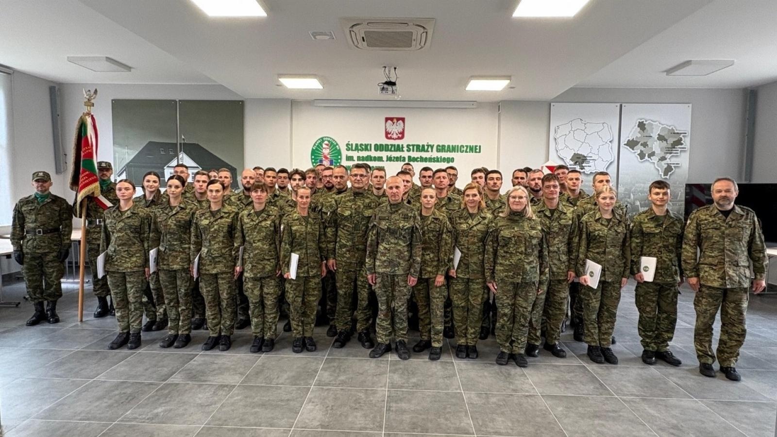 Zdjęcie w galerii na portalu naszraciborz.pl: 40 funkcjonariuszy Śląskiego Oddziału Straży Granicznej z Raciborza zostało mianowanych na stopień kaprala wiadomości z regionu