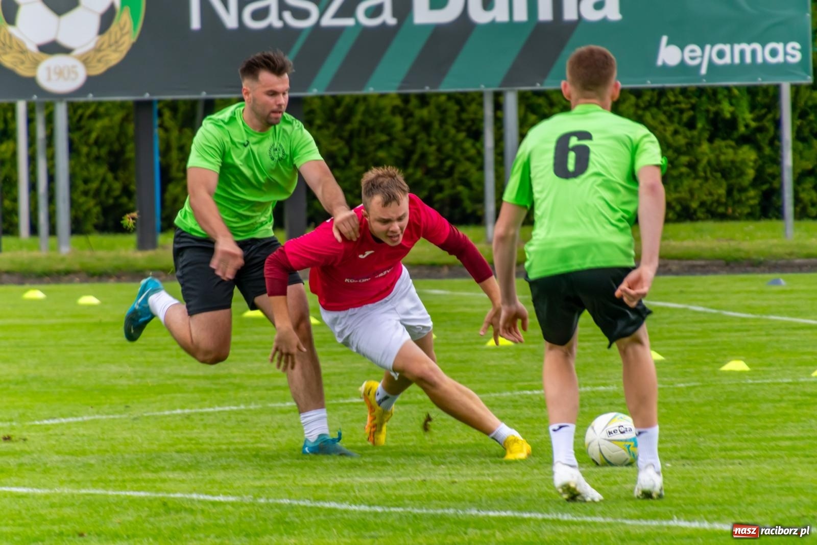 Zdjęcie w galerii na portalu naszraciborz.pl: Turniej Firm o Puchar Wójta Gminy Krzyżanowice. LKS Tworków obchodzi jubileusz 120 lat [FOTO i WIDEO] wiadomości z regionu
