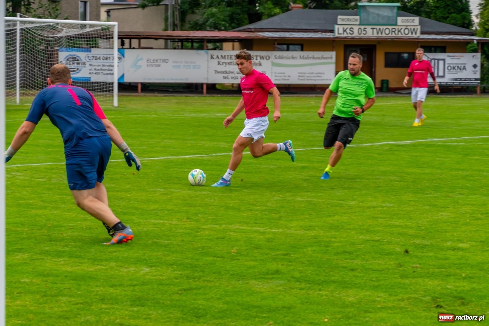 Zdjęcie w galerii na portalu naszraciborz.pl: Turniej Firm o Puchar Wójta Gminy Krzyżanowice. LKS Tworków obchodzi jubileusz 120 lat [FOTO i WIDEO] wiadomości z regionu