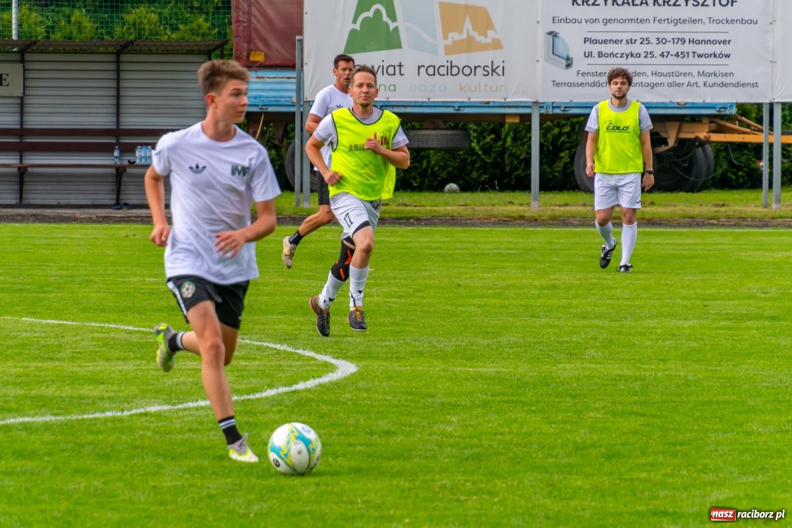 Zdjęcie w galerii na portalu naszraciborz.pl: Turniej Firm o Puchar Wójta Gminy Krzyżanowice. LKS Tworków obchodzi jubileusz 120 lat [FOTO i WIDEO] wiadomości z regionu