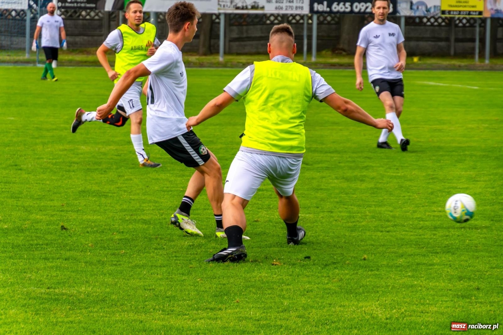 Zdjęcie w galerii na portalu naszraciborz.pl: Turniej Firm o Puchar Wójta Gminy Krzyżanowice. LKS Tworków obchodzi jubileusz 120 lat [FOTO i WIDEO] wiadomości z regionu