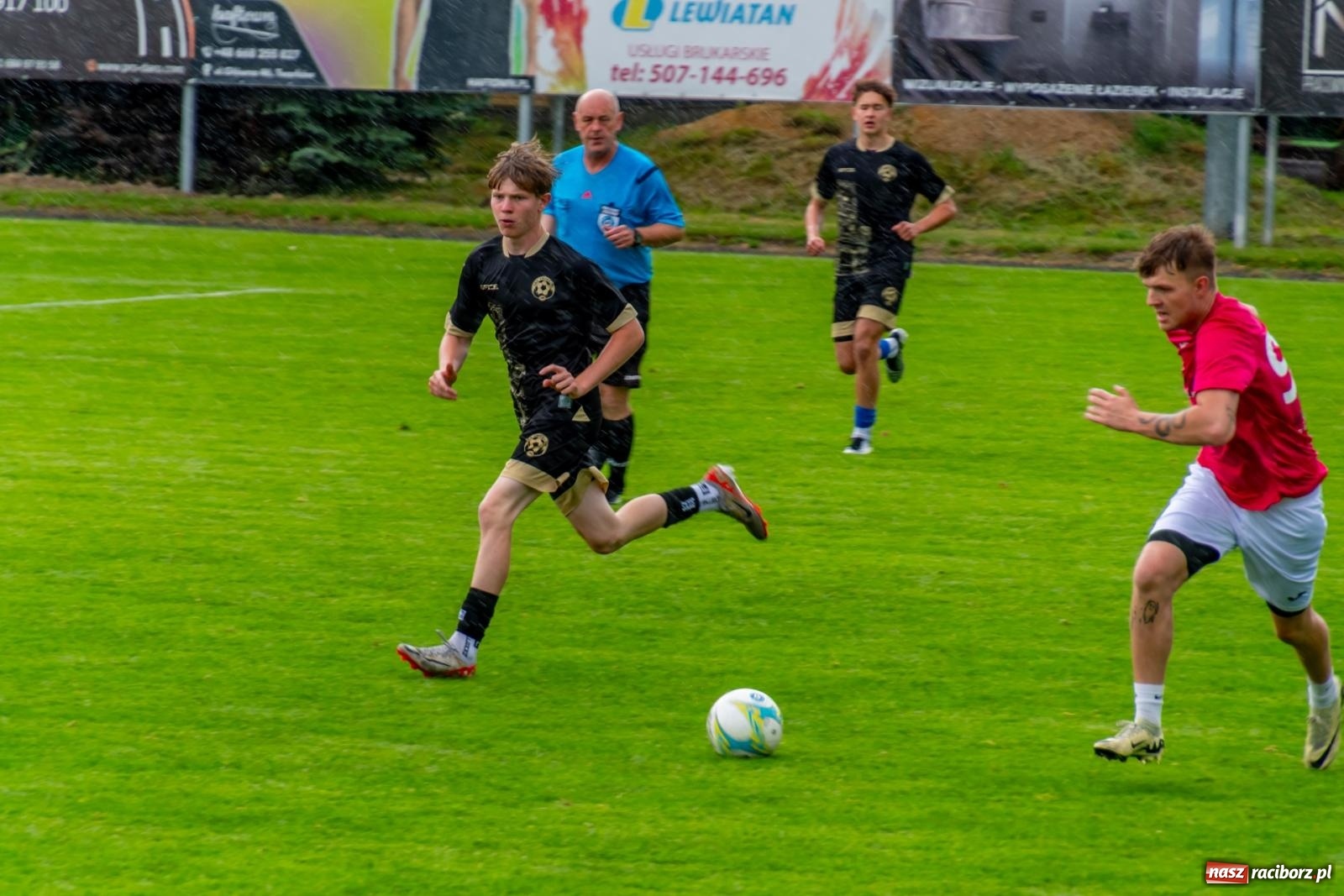 Zdjęcie w galerii na portalu naszraciborz.pl: Turniej Firm o Puchar Wójta Gminy Krzyżanowice. LKS Tworków obchodzi jubileusz 120 lat [FOTO i WIDEO] wiadomości z regionu