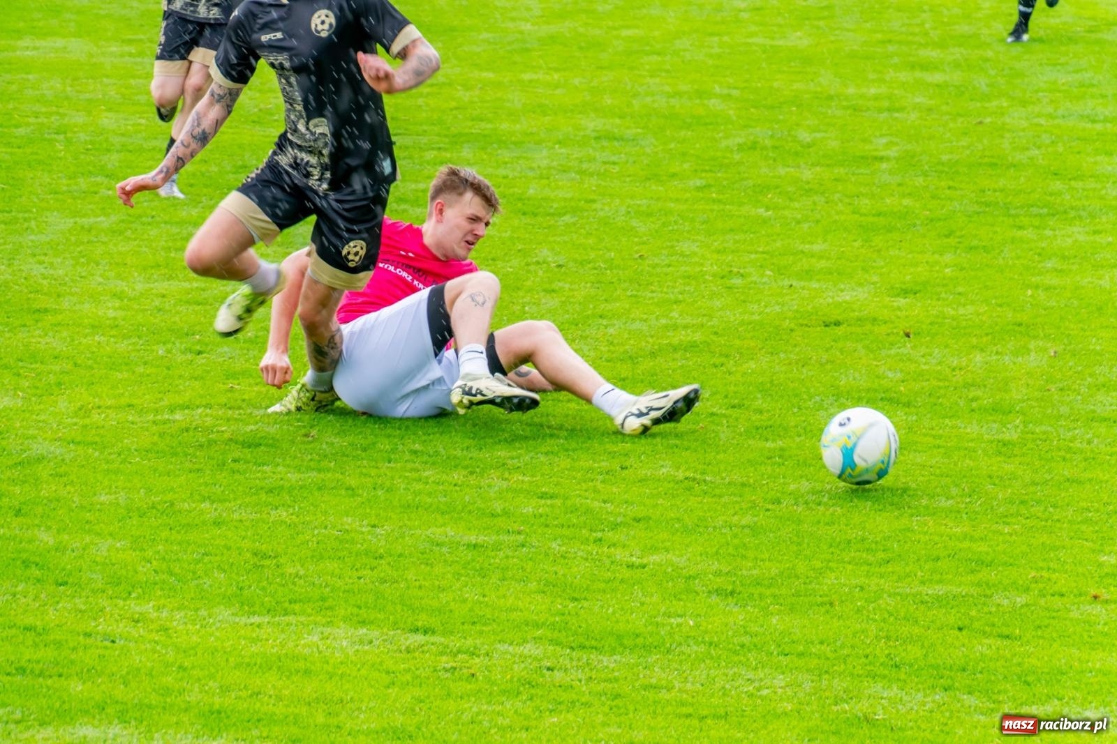 Zdjęcie w galerii na portalu naszraciborz.pl: Turniej Firm o Puchar Wójta Gminy Krzyżanowice. LKS Tworków obchodzi jubileusz 120 lat [FOTO i WIDEO] wiadomości z regionu