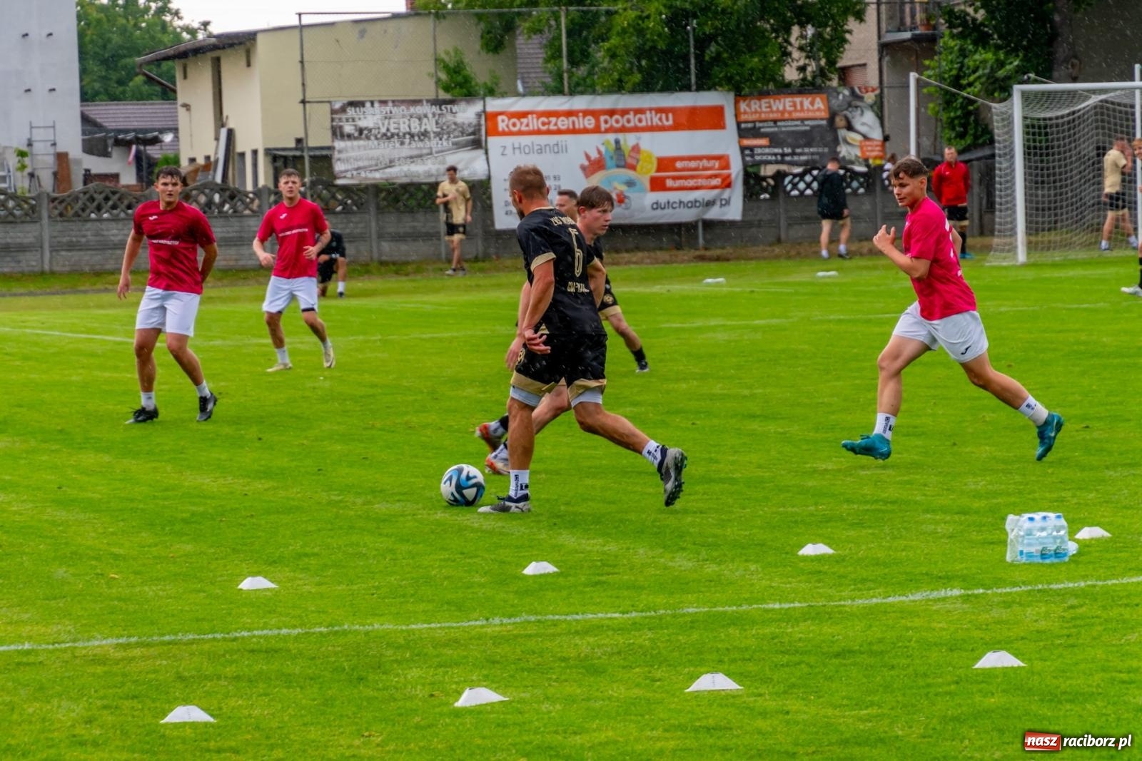 Zdjęcie w galerii na portalu naszraciborz.pl: Turniej Firm o Puchar Wójta Gminy Krzyżanowice. LKS Tworków obchodzi jubileusz 120 lat [FOTO i WIDEO] wiadomości z regionu