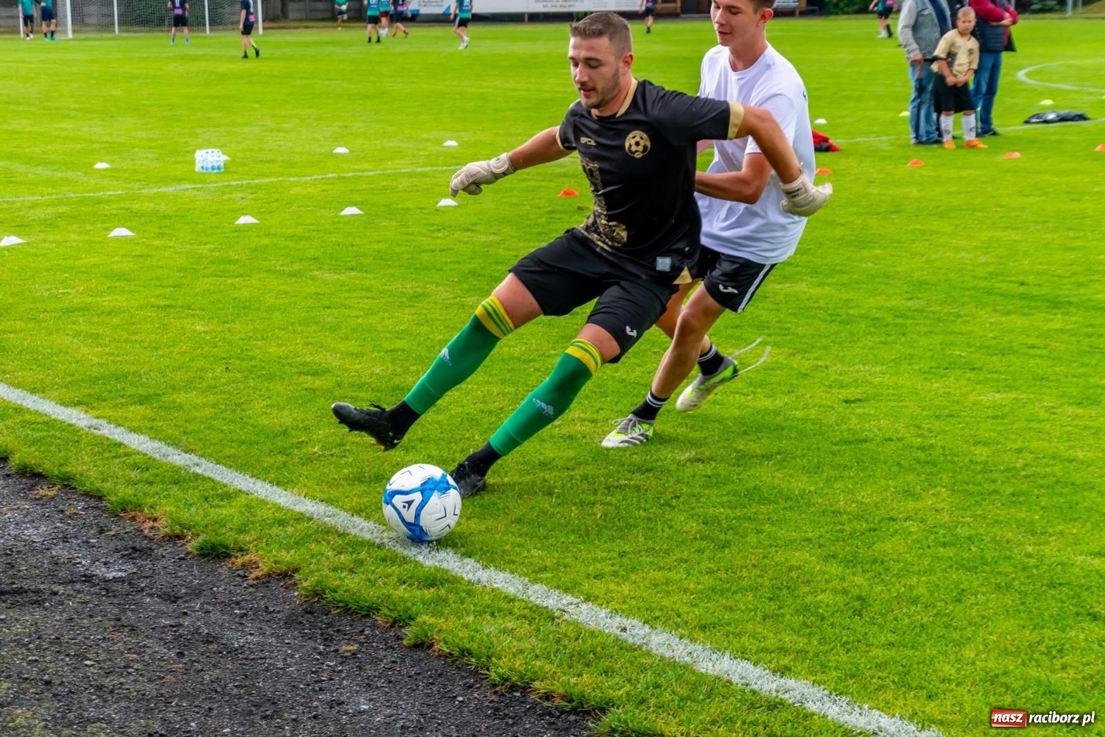 Zdjęcie w galerii na portalu naszraciborz.pl: Turniej Firm o Puchar Wójta Gminy Krzyżanowice. LKS Tworków obchodzi jubileusz 120 lat [FOTO i WIDEO] wiadomości z regionu