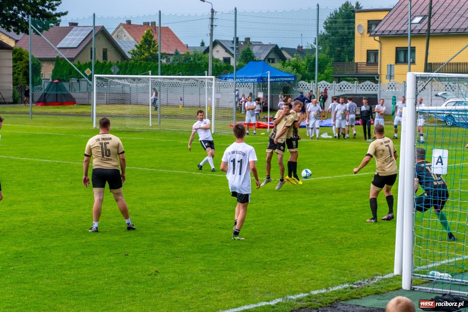 Zdjęcie w galerii na portalu naszraciborz.pl: Turniej Firm o Puchar Wójta Gminy Krzyżanowice. LKS Tworków obchodzi jubileusz 120 lat [FOTO i WIDEO] wiadomości z regionu