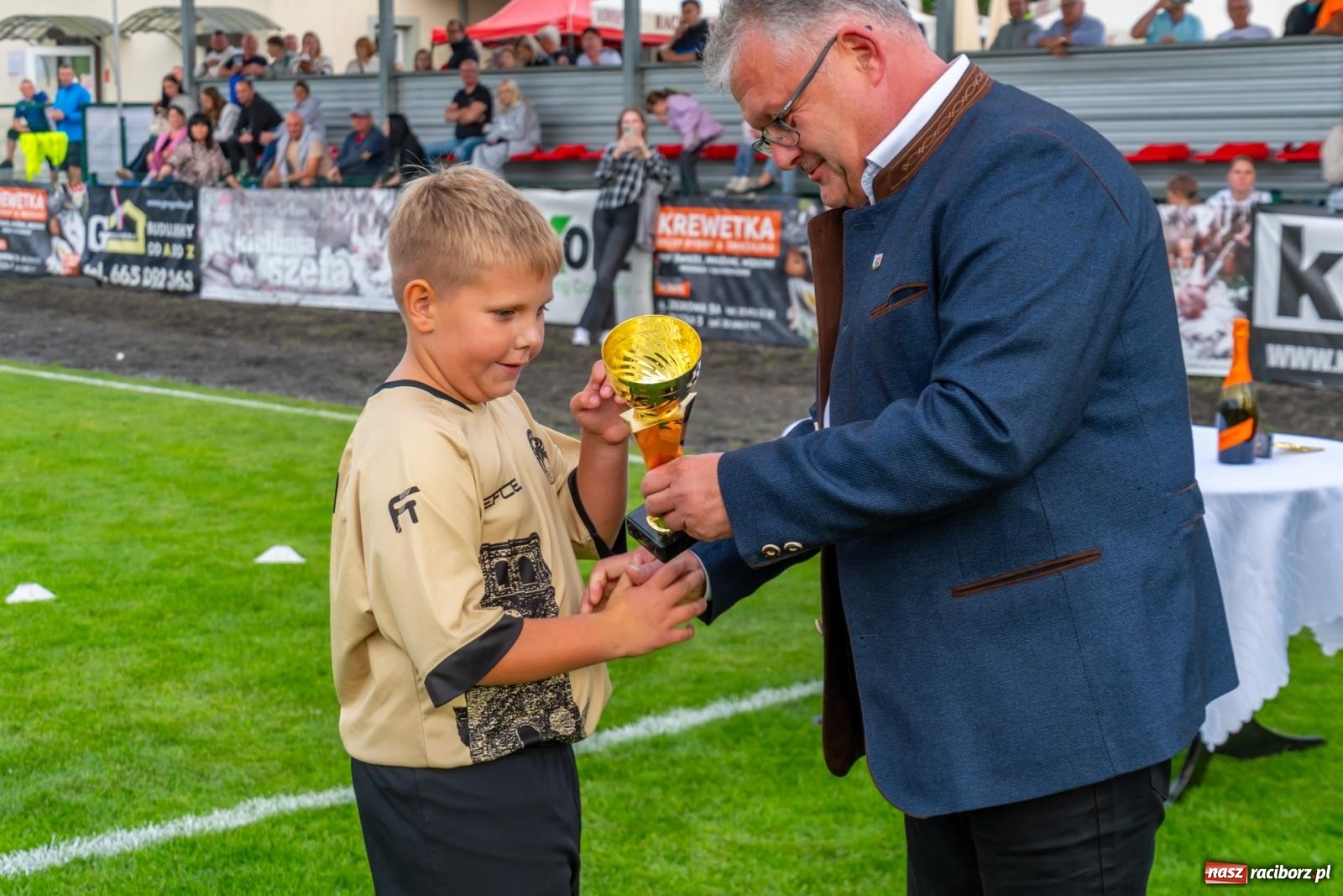 Zdjęcie w galerii na portalu naszraciborz.pl: Turniej Firm o Puchar Wójta Gminy Krzyżanowice. LKS Tworków obchodzi jubileusz 120 lat [FOTO i WIDEO] wiadomości z regionu