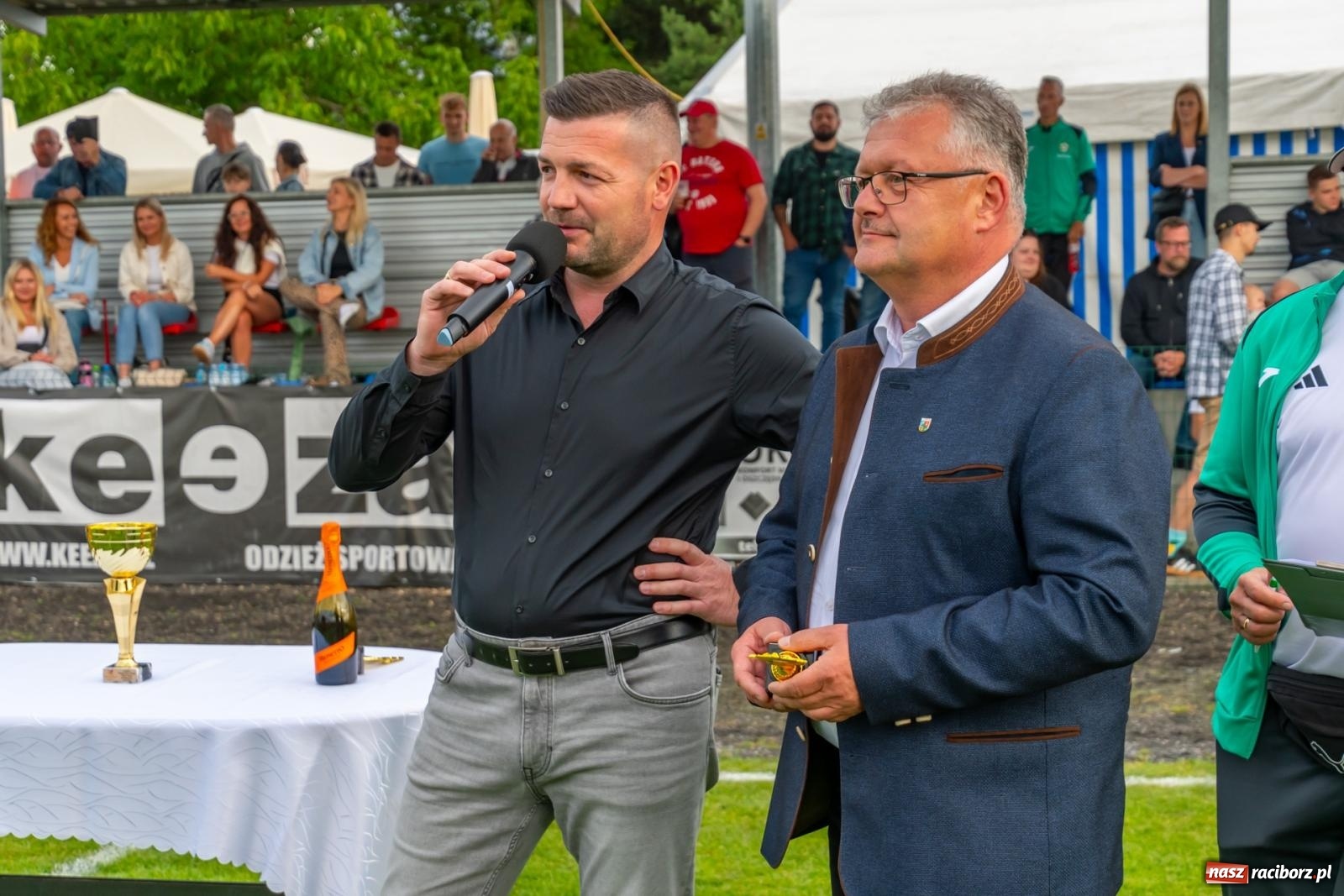 Zdjęcie w galerii na portalu naszraciborz.pl: Turniej Firm o Puchar Wójta Gminy Krzyżanowice. LKS Tworków obchodzi jubileusz 120 lat [FOTO i WIDEO] wiadomości z regionu