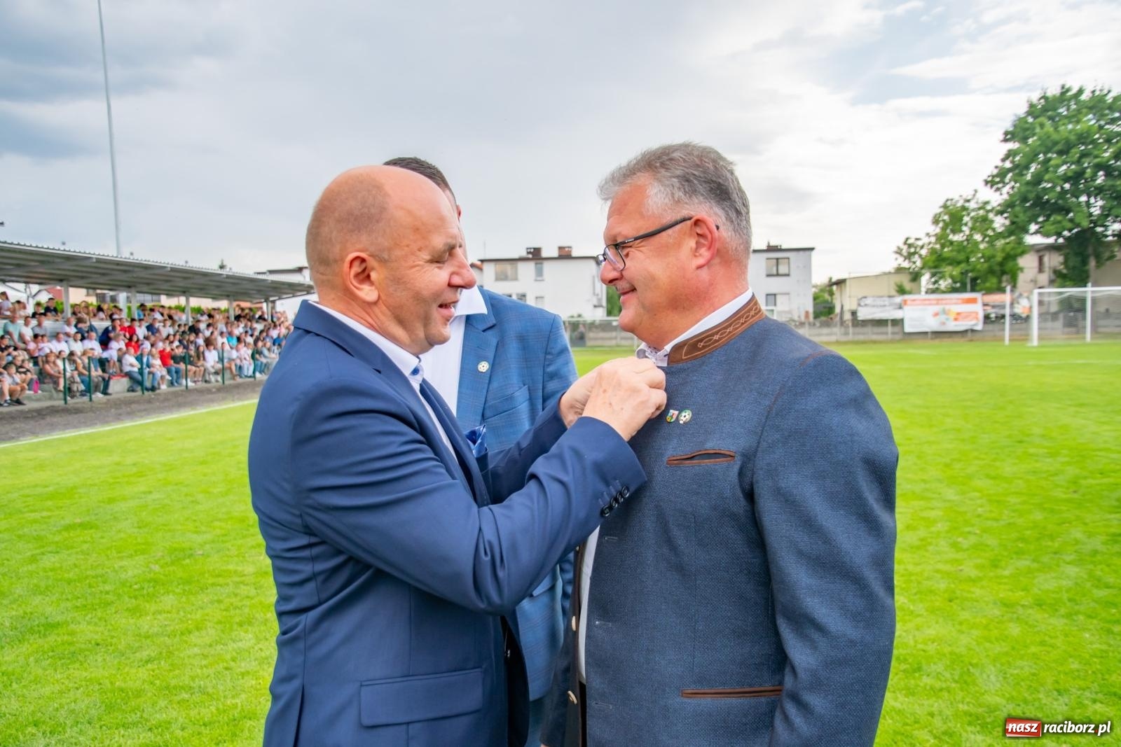 Zdjęcie w galerii na portalu naszraciborz.pl: LKS Tworków podejmował u siebie Górnika Zabrze. Walka była zacięta, wynik - nieprzeciętny [FOTO i WIDEO] wiadomości z regionu