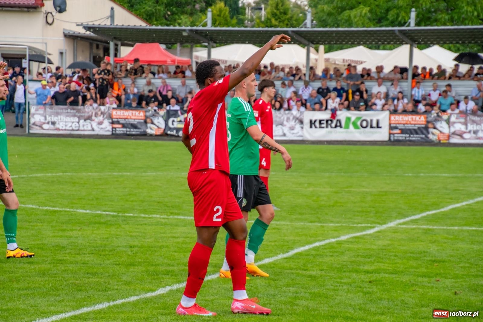 Zdjęcie w galerii na portalu naszraciborz.pl: LKS Tworków podejmował u siebie Górnika Zabrze. Walka była zacięta, wynik - nieprzeciętny [FOTO i WIDEO] wiadomości z regionu