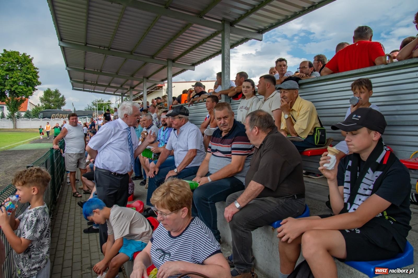 Zdjęcie w galerii na portalu naszraciborz.pl: LKS Tworków podejmował u siebie Górnika Zabrze. Walka była zacięta, wynik - nieprzeciętny [FOTO i WIDEO] wiadomości z regionu