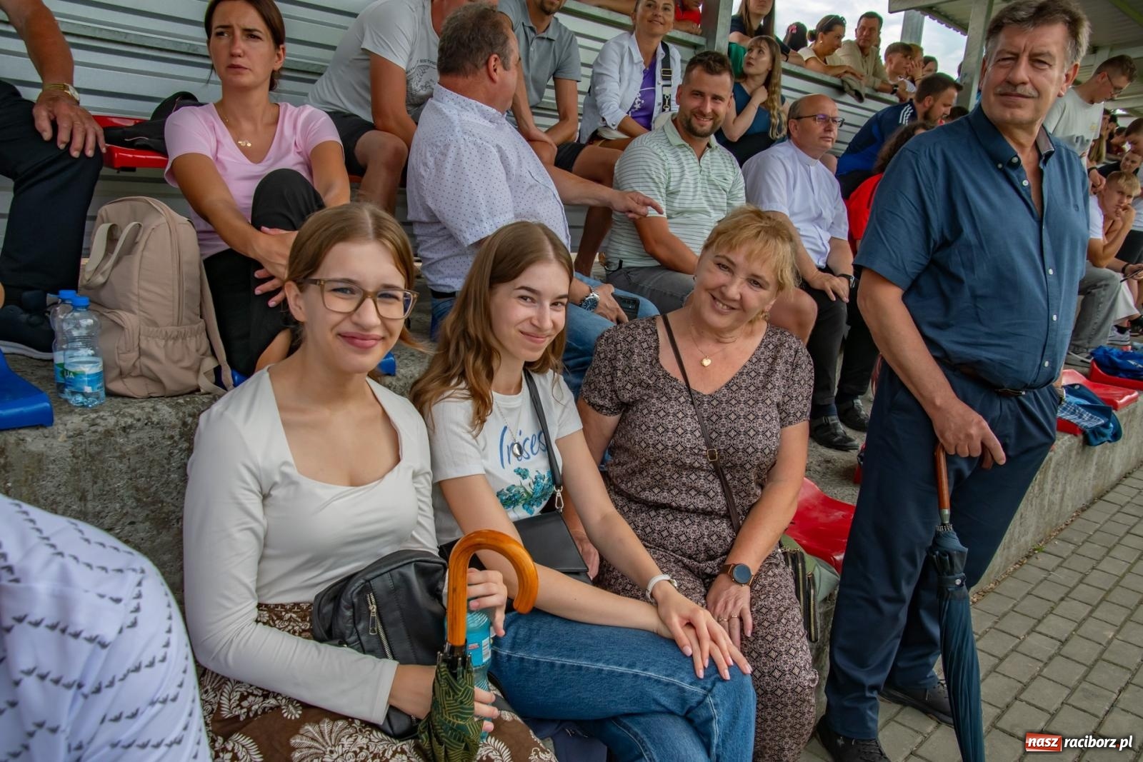 Zdjęcie w galerii na portalu naszraciborz.pl: LKS Tworków podejmował u siebie Górnika Zabrze. Walka była zacięta, wynik - nieprzeciętny [FOTO i WIDEO] wiadomości z regionu