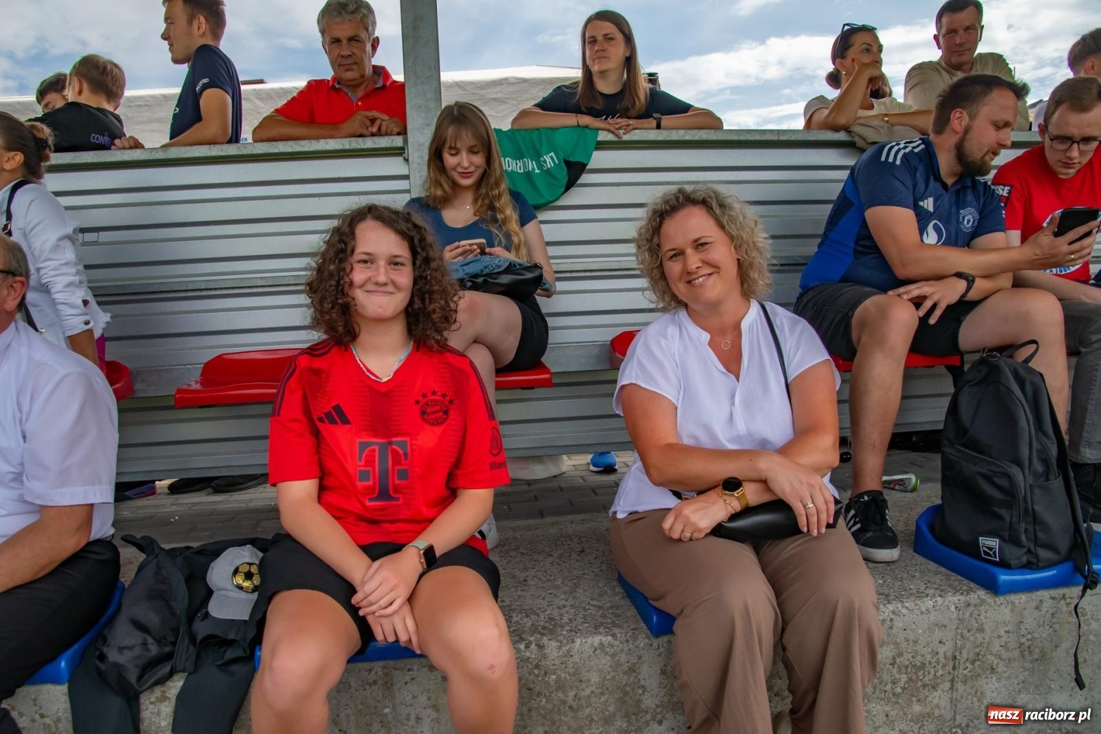Zdjęcie w galerii na portalu naszraciborz.pl: LKS Tworków podejmował u siebie Górnika Zabrze. Walka była zacięta, wynik - nieprzeciętny [FOTO i WIDEO] wiadomości z regionu