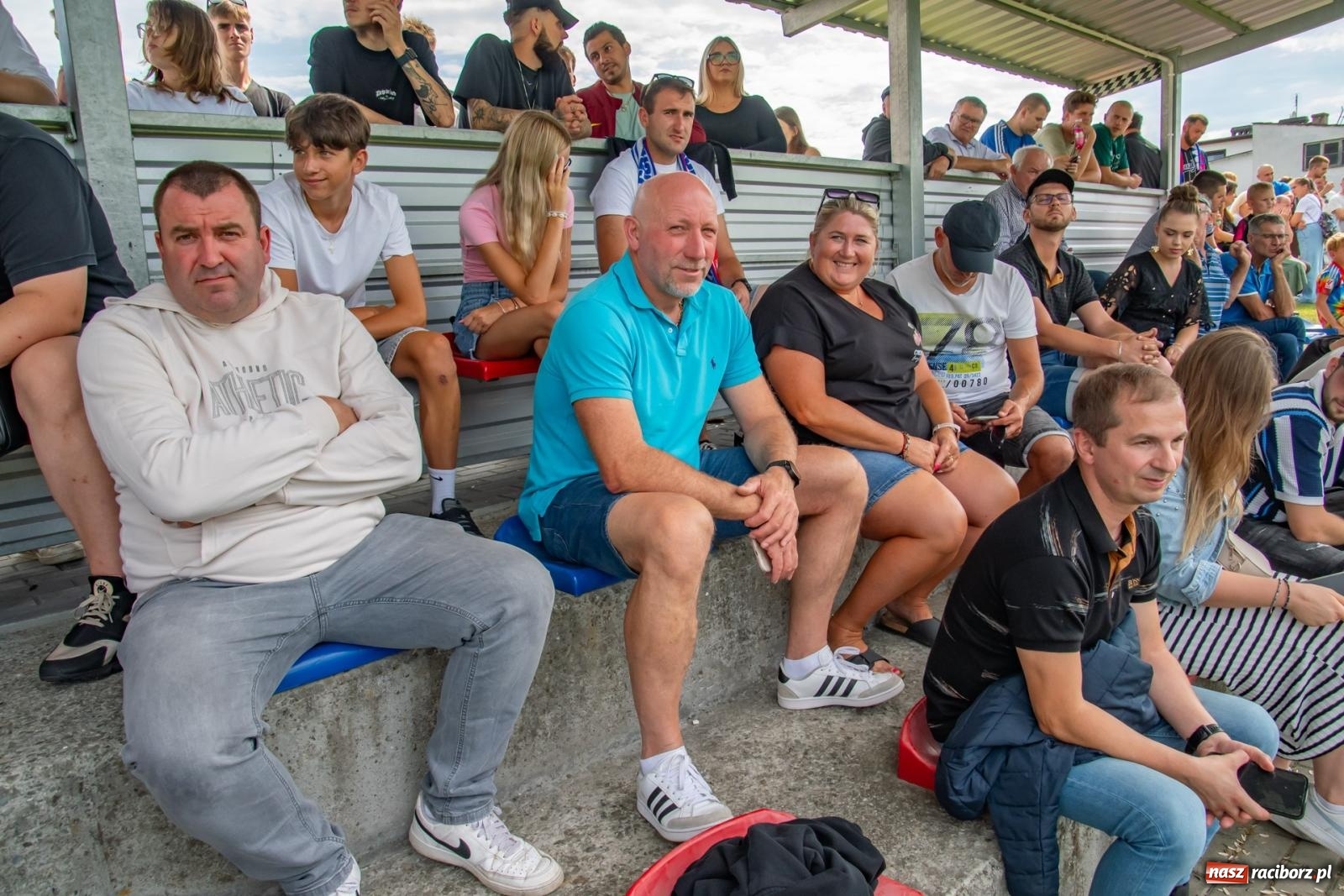 Zdjęcie w galerii na portalu naszraciborz.pl: LKS Tworków podejmował u siebie Górnika Zabrze. Walka była zacięta, wynik - nieprzeciętny [FOTO i WIDEO] wiadomości z regionu