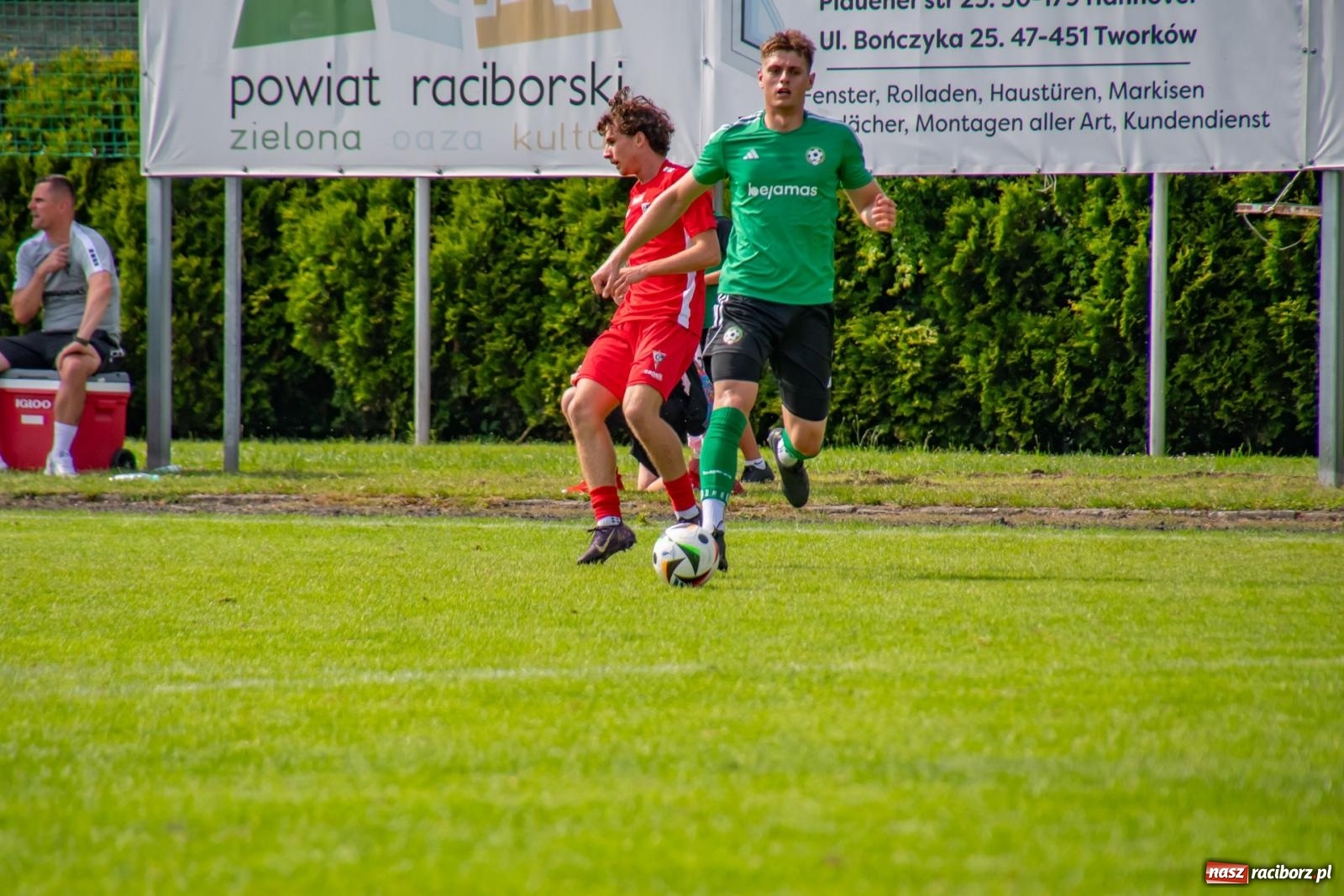 Zdjęcie w galerii na portalu naszraciborz.pl: LKS Tworków podejmował u siebie Górnika Zabrze. Walka była zacięta, wynik - nieprzeciętny [FOTO i WIDEO] wiadomości z regionu