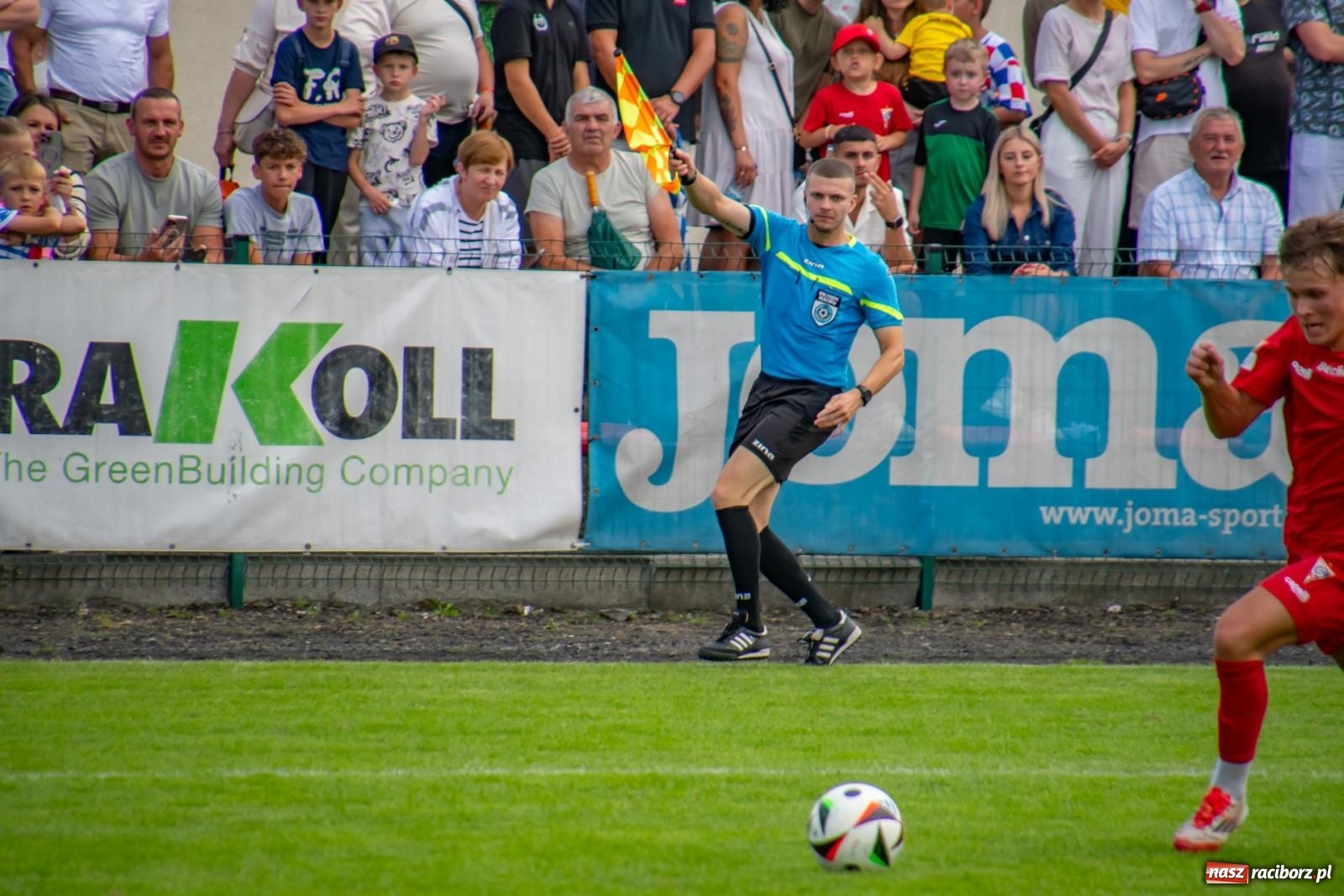 Zdjęcie w galerii na portalu naszraciborz.pl: LKS Tworków podejmował u siebie Górnika Zabrze. Walka była zacięta, wynik - nieprzeciętny [FOTO i WIDEO] wiadomości z regionu
