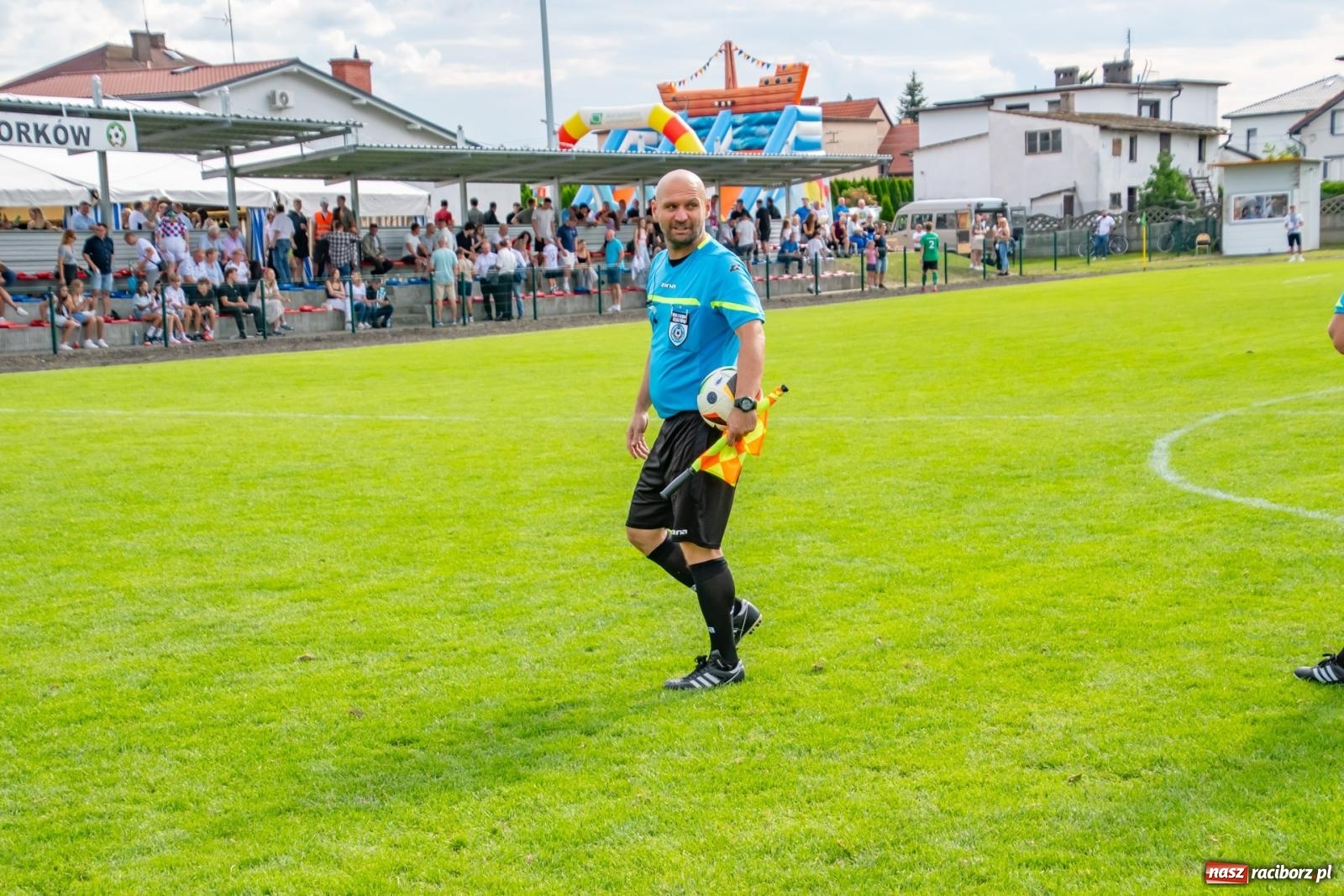 Zdjęcie w galerii na portalu naszraciborz.pl: LKS Tworków podejmował u siebie Górnika Zabrze. Walka była zacięta, wynik - nieprzeciętny [FOTO i WIDEO] wiadomości z regionu