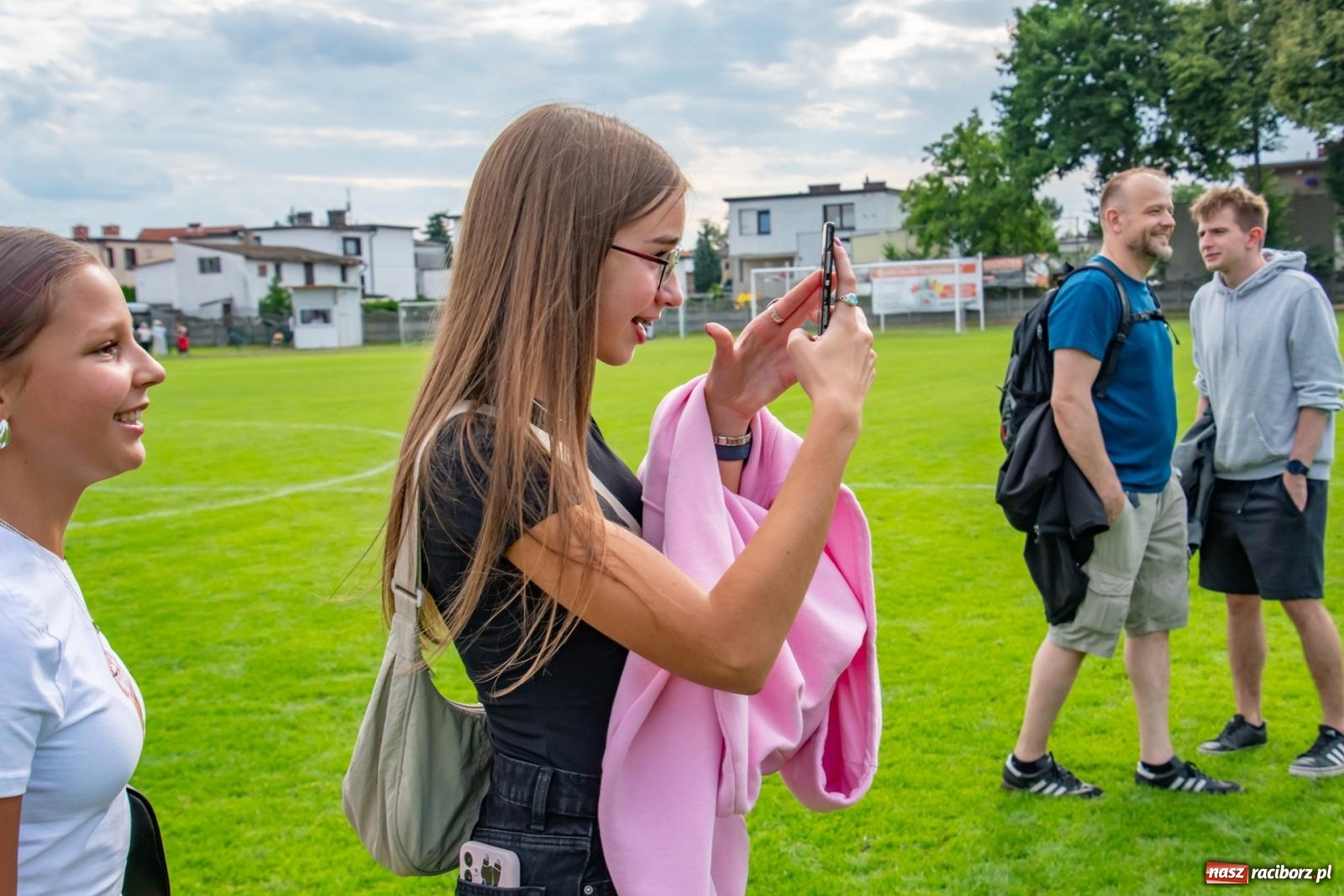 Zdjęcie w galerii na portalu naszraciborz.pl: LKS Tworków podejmował u siebie Górnika Zabrze. Walka była zacięta, wynik - nieprzeciętny [FOTO i WIDEO] wiadomości z regionu