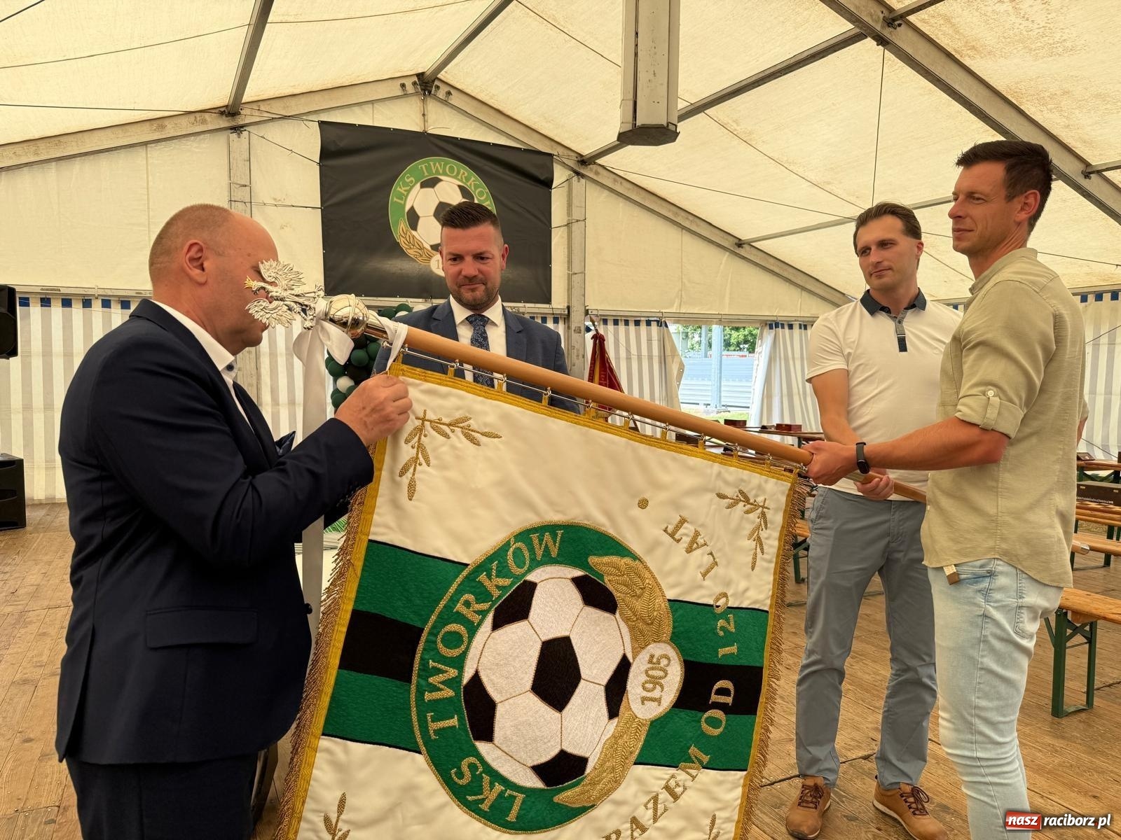 Zdjęcie w galerii na portalu naszraciborz.pl: Wielkie świętowanie w Tworkowie. Ludowy Klub Sportowy ma 120 lat wiadomości z regionu