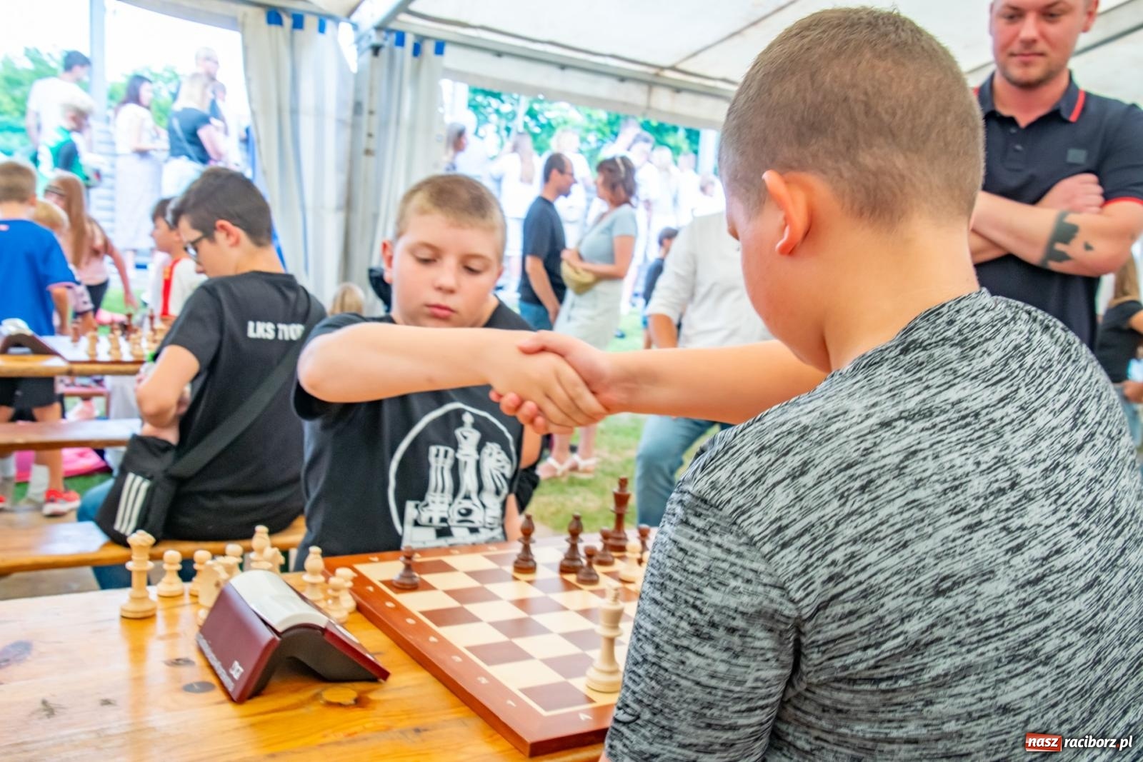 Zdjęcie w galerii na portalu naszraciborz.pl: Wakacyjny turniej szachowy  wiadomości z regionu