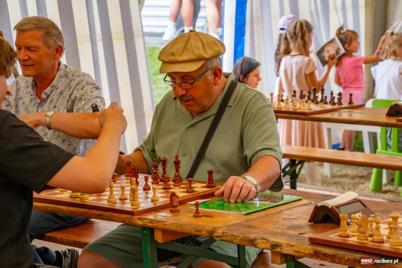 Zdjęcie w galerii na portalu naszraciborz.pl: Wakacyjny turniej szachowy  wiadomości z regionu