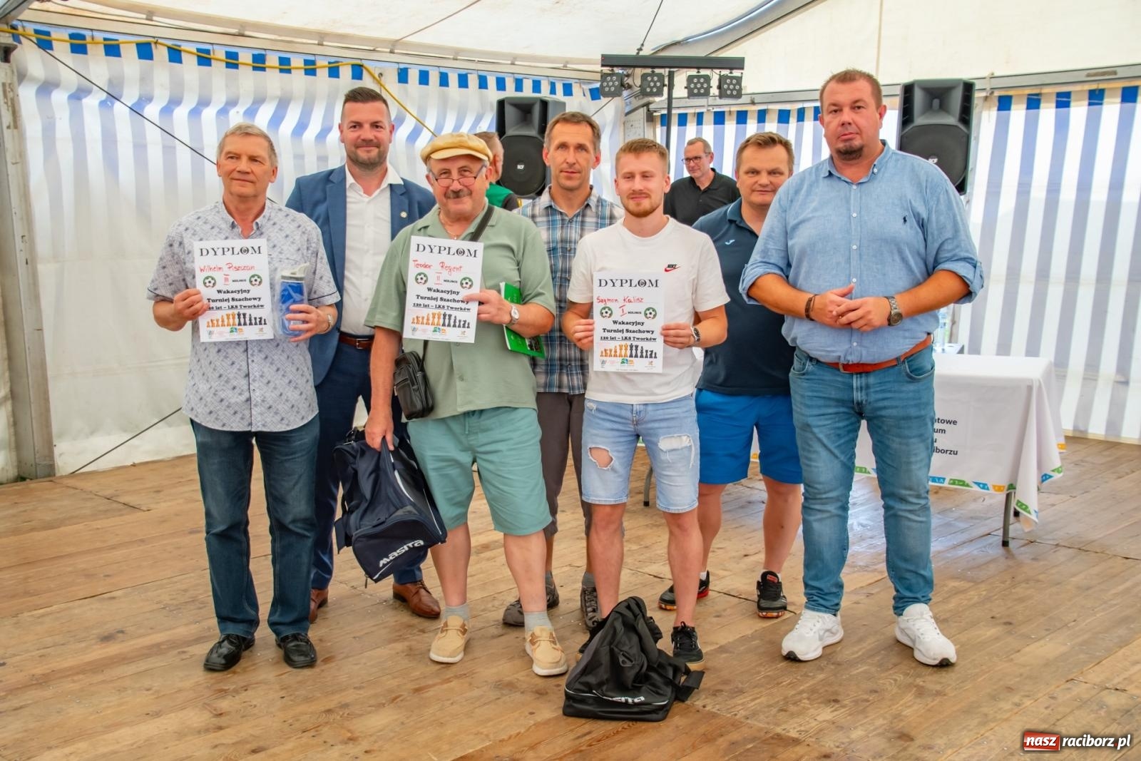 Zdjęcie w galerii na portalu naszraciborz.pl: Wakacyjny turniej szachowy  wiadomości z regionu