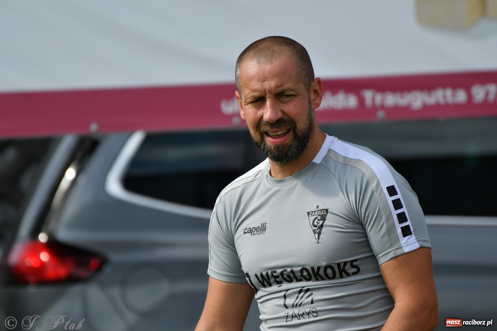 Zdjęcie w galerii na portalu naszraciborz.pl: Tworków – nobilitacja i ukłon Górnika Zabrze. 120-lecie LKS z meczem, który przejdzie do historii wiadomości z regionu