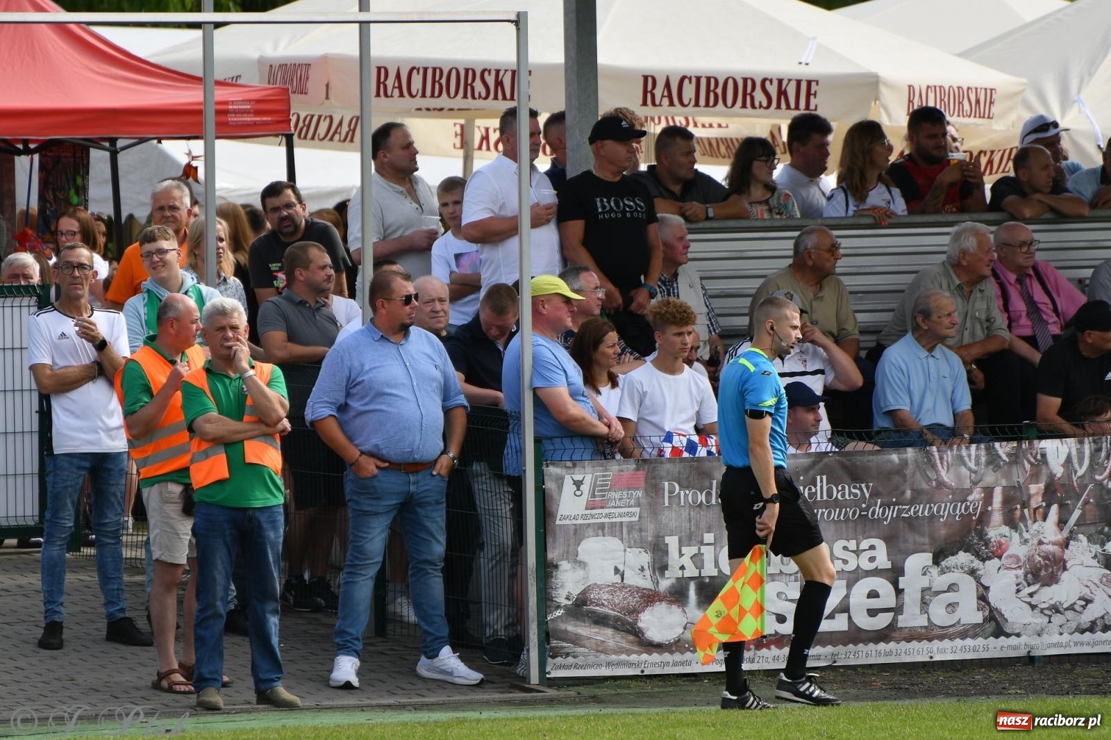 Zdjęcie w galerii na portalu naszraciborz.pl: Tworków – nobilitacja i ukłon Górnika Zabrze. 120-lecie LKS z meczem, który przejdzie do historii wiadomości z regionu