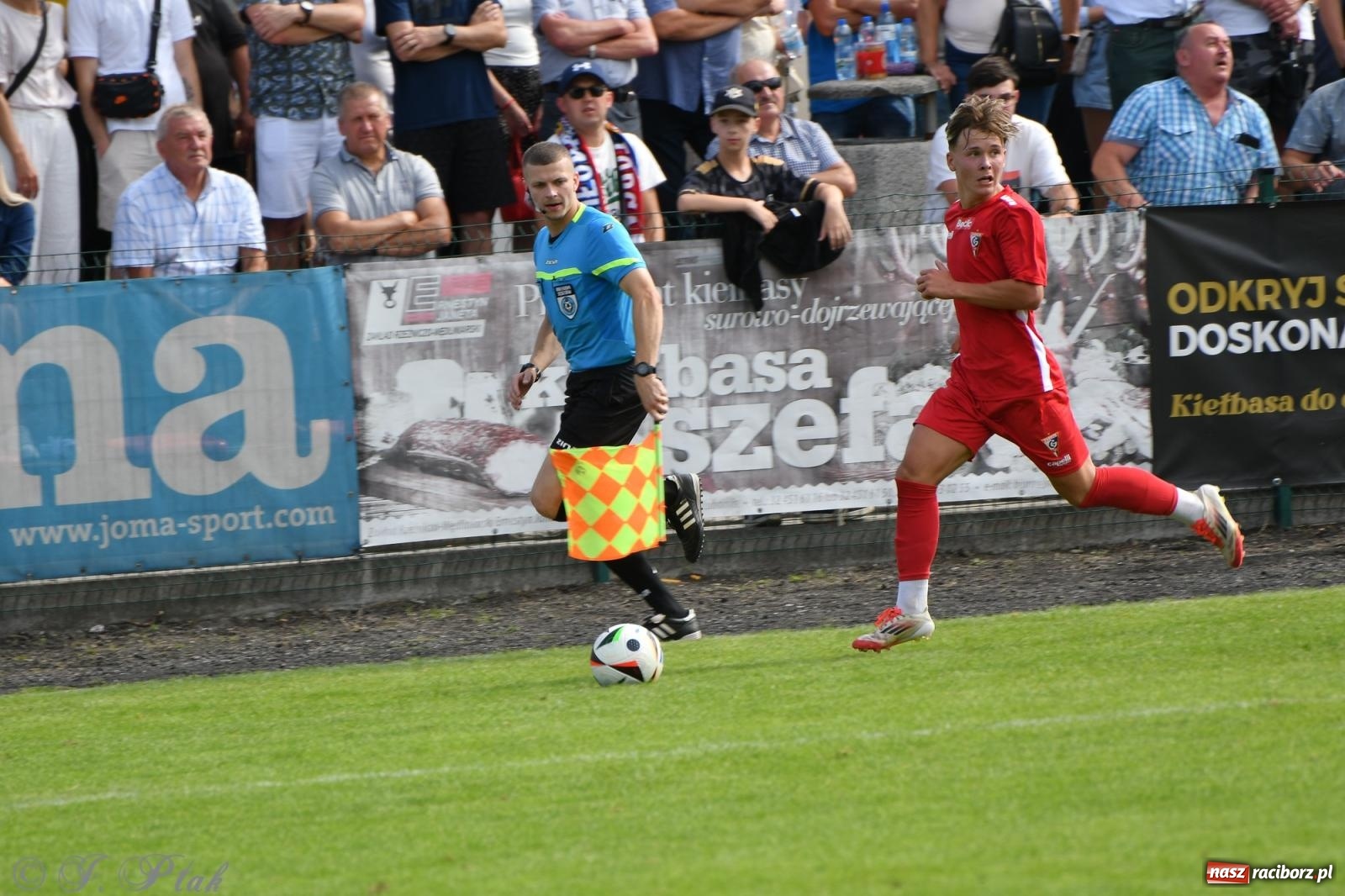 Zdjęcie w galerii na portalu naszraciborz.pl: Tworków – nobilitacja i ukłon Górnika Zabrze. 120-lecie LKS z meczem, który przejdzie do historii wiadomości z regionu