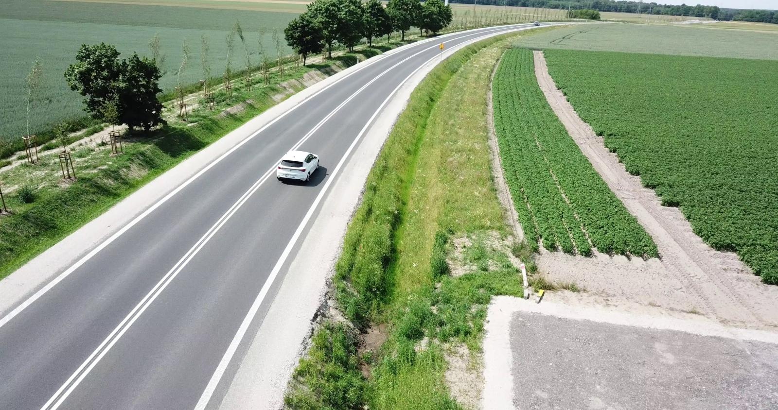 Zdjęcie w galerii na portalu naszraciborz.pl: Na trasie Racibórz – Opole bez utrudnień. Odcinek DK45 między Krapkowicami a Rogowem Opolskim gotowy wiadomości z regionu