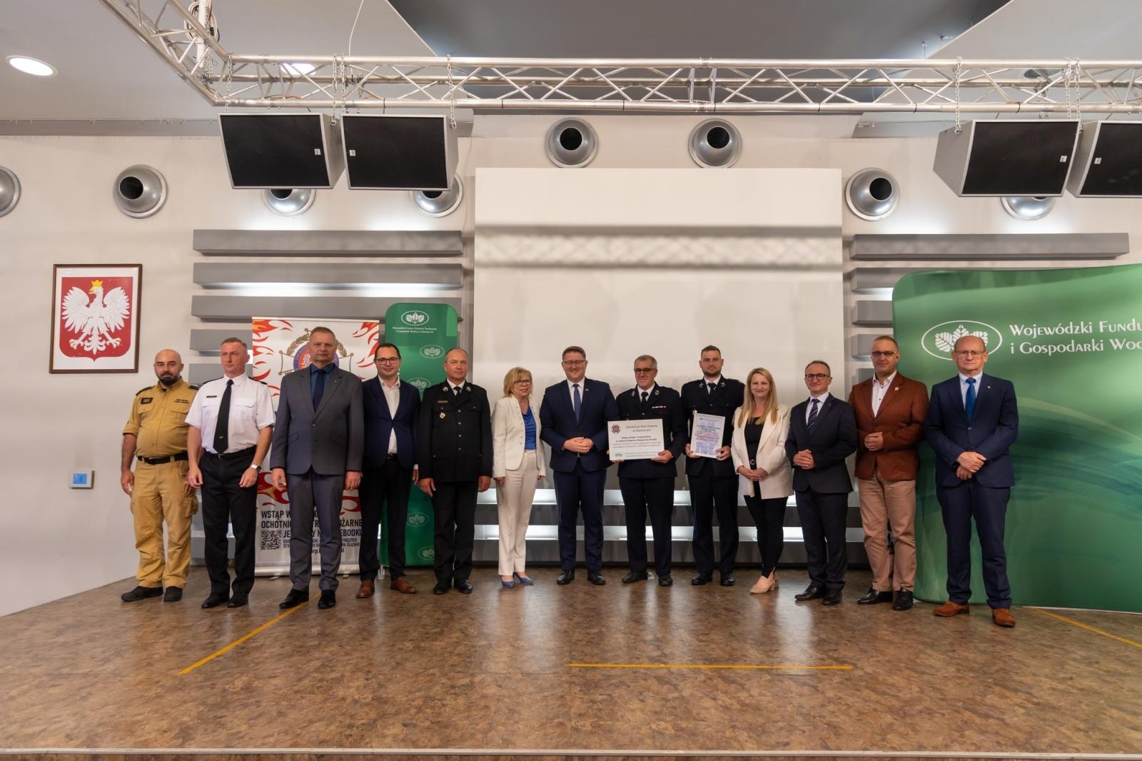 Zdjęcie w galerii na portalu naszraciborz.pl: Bezpieczny Strażak: pierwsza edycja programu WFOŚiGW z realnym wsparciem dla jednostek OSP z powiatu raciborskiego wiadomości z regionu