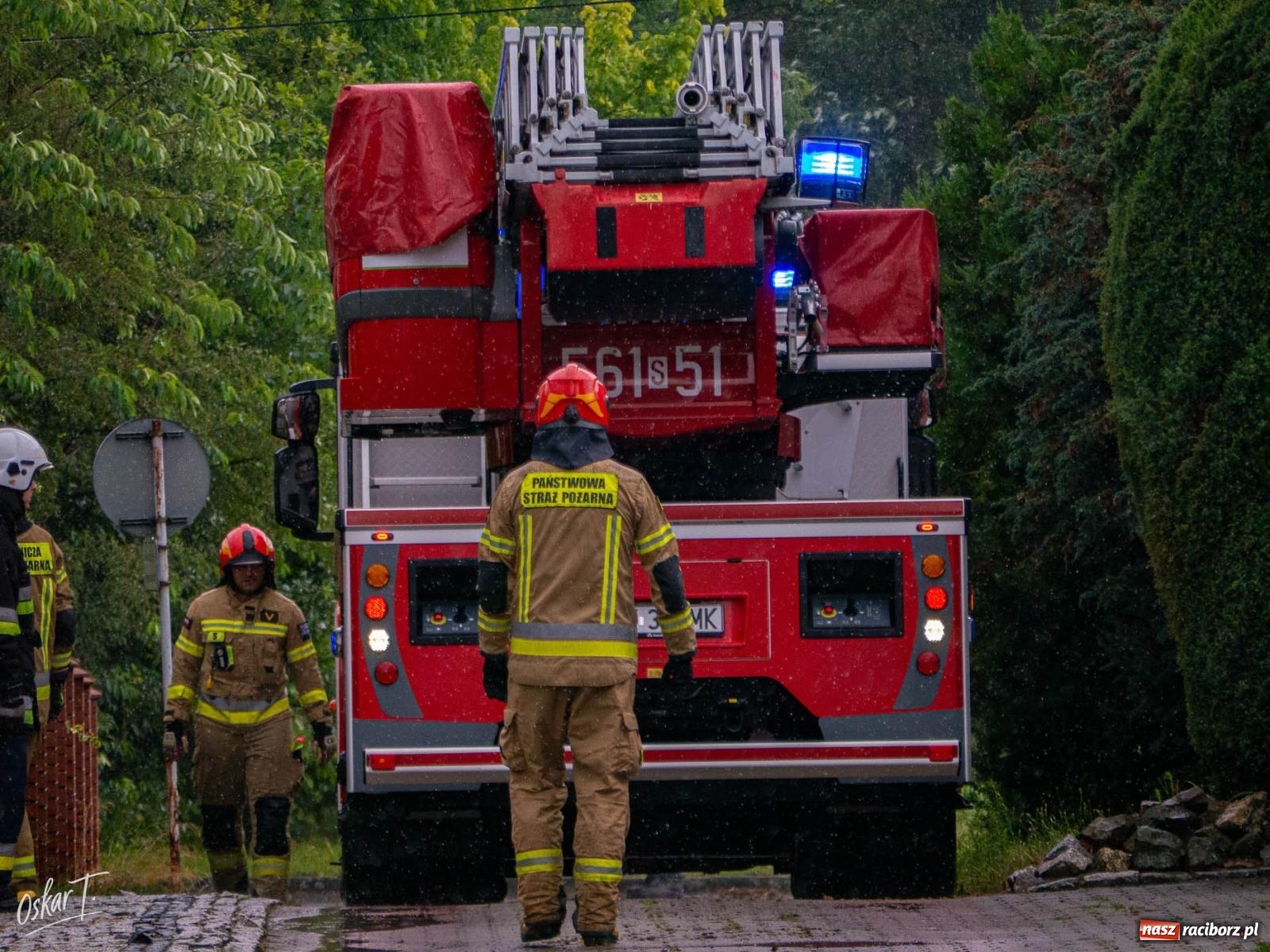 Zdjęcie w galerii na portalu naszraciborz.pl: Silny wiatr i ulewa przysporzyły pracy strażakom. Seria interwencji w Nędzy [FOTO] wiadomości z regionu