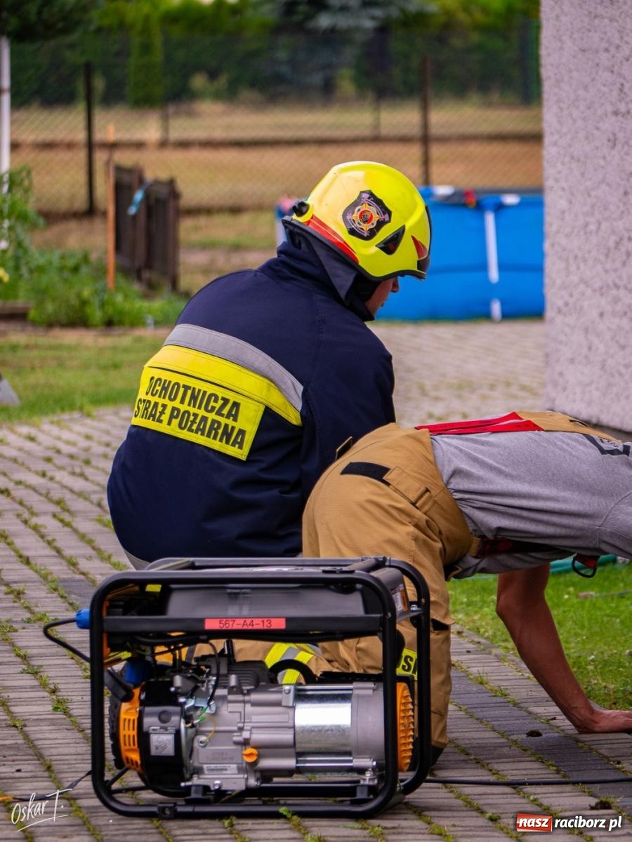 Zdjęcie w galerii na portalu naszraciborz.pl: Silny wiatr i ulewa przysporzyły pracy strażakom. Seria interwencji w Nędzy [FOTO] wiadomości z regionu