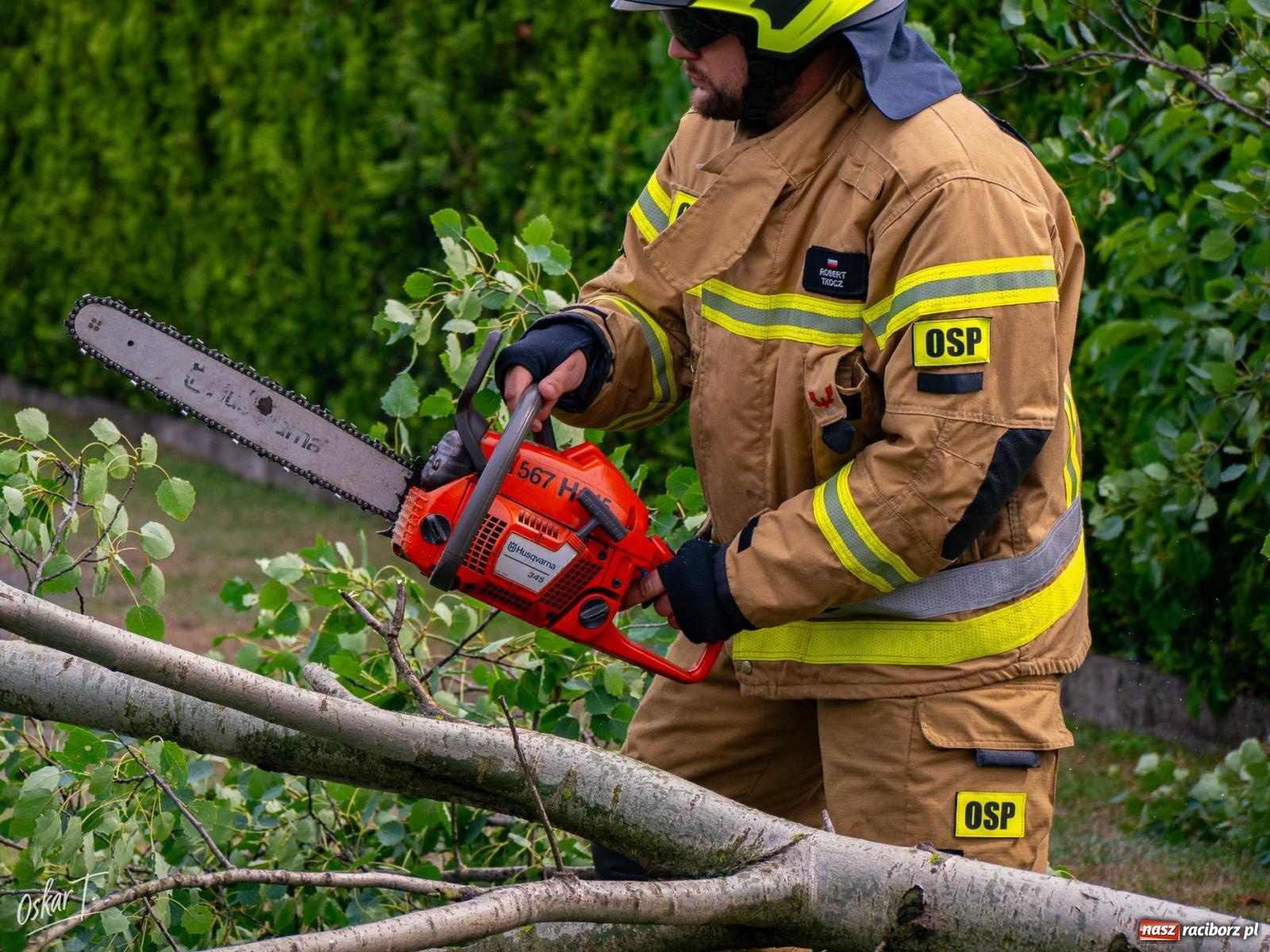 Zdjęcie w galerii na portalu naszraciborz.pl: Silny wiatr i ulewa przysporzyły pracy strażakom. Seria interwencji w Nędzy [FOTO] wiadomości z regionu