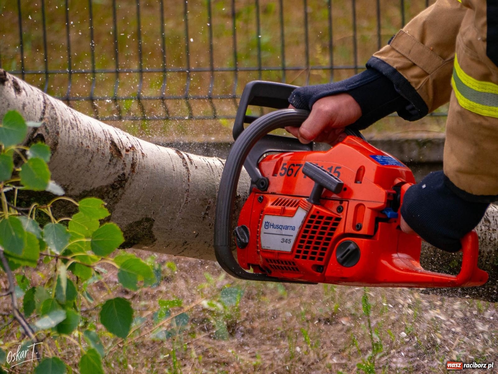 Zdjęcie w galerii na portalu naszraciborz.pl: Silny wiatr i ulewa przysporzyły pracy strażakom. Seria interwencji w Nędzy [FOTO] wiadomości z regionu