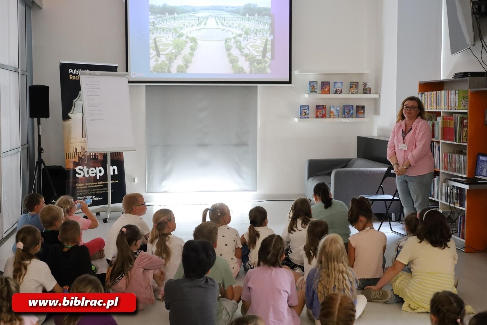 Zdjęcie w galerii na portalu naszraciborz.pl: Wakacyjne podróże z raciborską biblioteką wiadomości z regionu