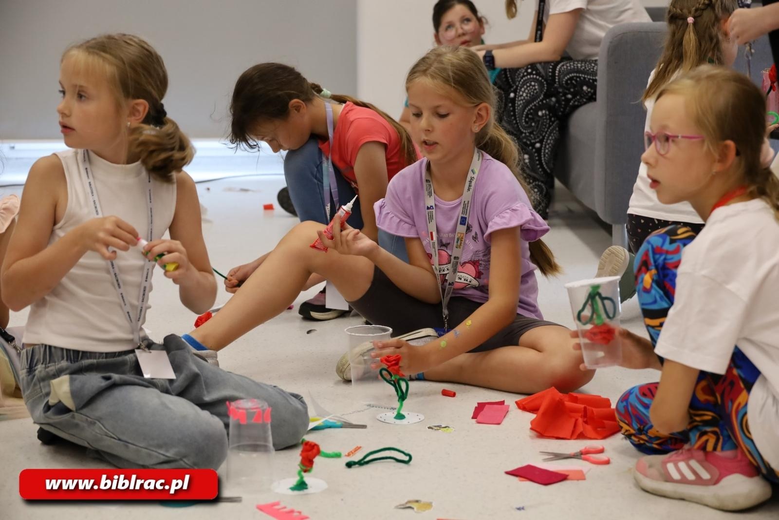 Zdjęcie w galerii na portalu naszraciborz.pl: Wakacyjne podróże z raciborską biblioteką wiadomości z regionu
