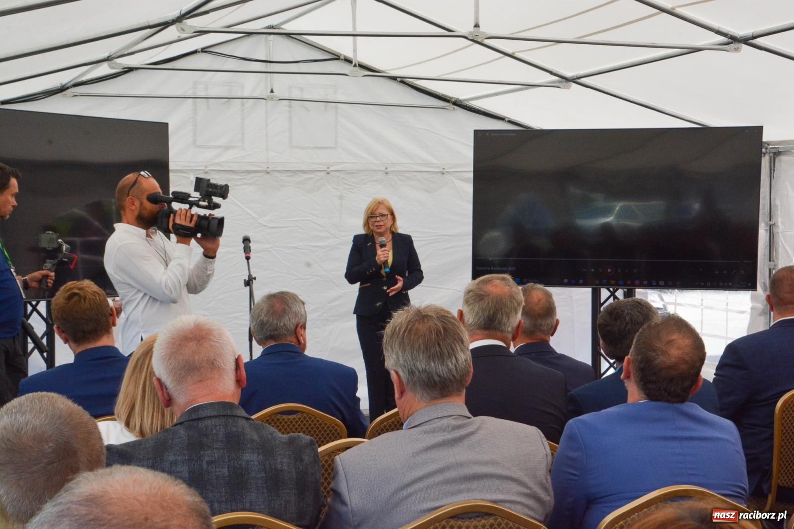 Zdjęcie w galerii na portalu naszraciborz.pl: Zielony szpital przyszłości już działa w Raciborzu. To energetyczna rewolucja w służbie zdrowia wiadomości z regionu