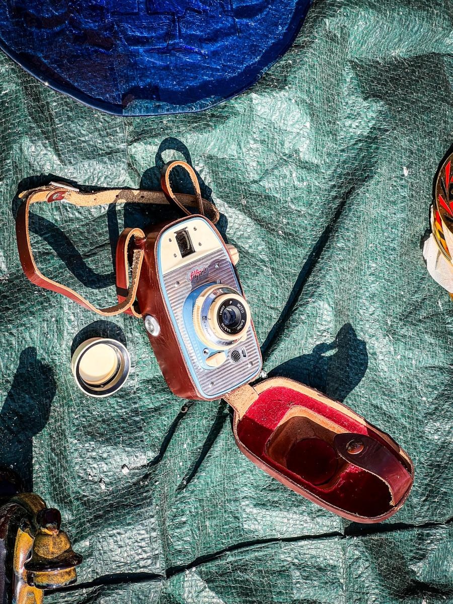 Zdjęcie w galerii na portalu naszraciborz.pl: Letnie słońce i duch przeszłości na placu Dominikańskim [FOTO] wiadomości z regionu