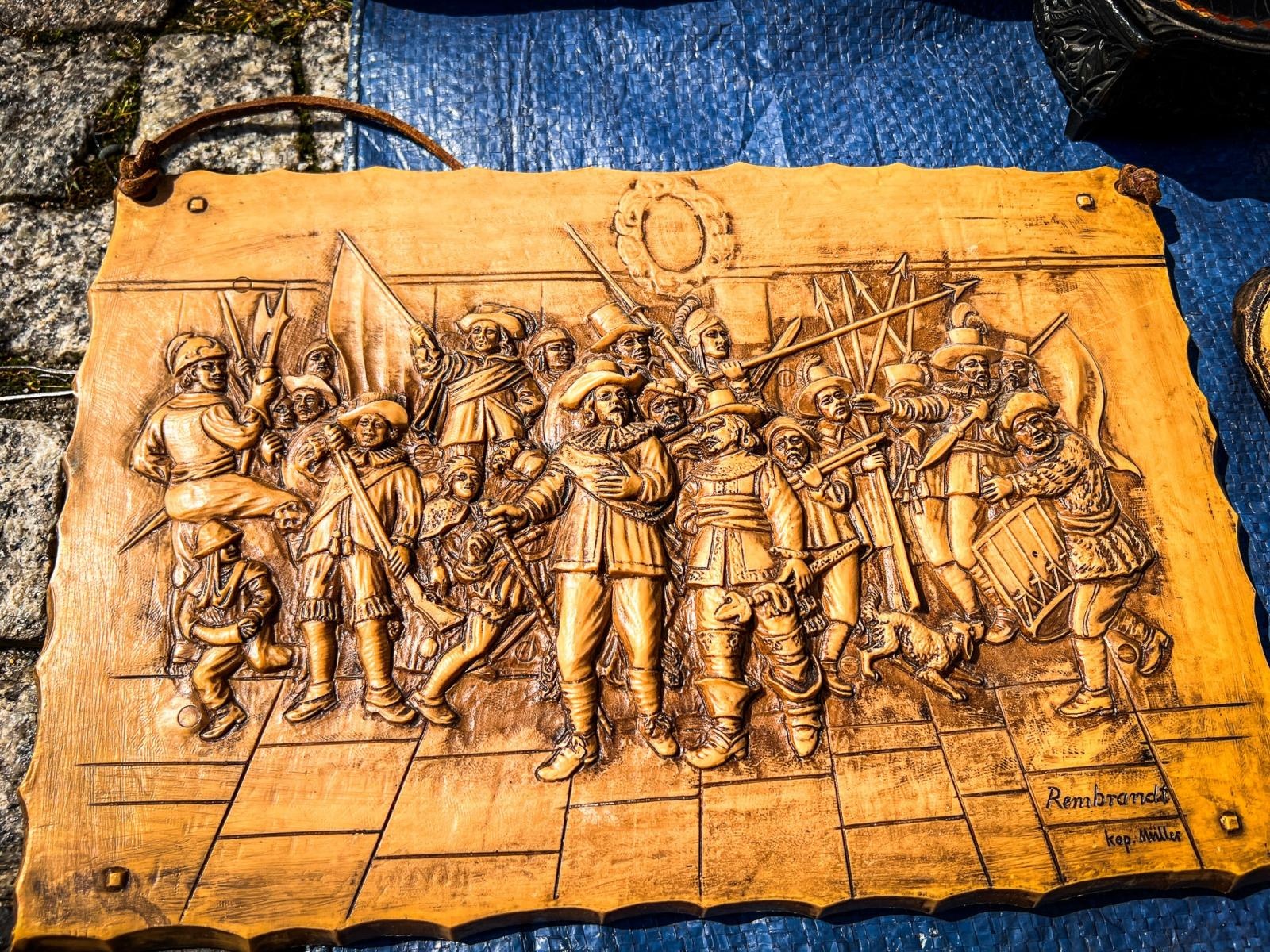 Zdjęcie w galerii na portalu naszraciborz.pl: Letnie słońce i duch przeszłości na placu Dominikańskim [FOTO] wiadomości z regionu