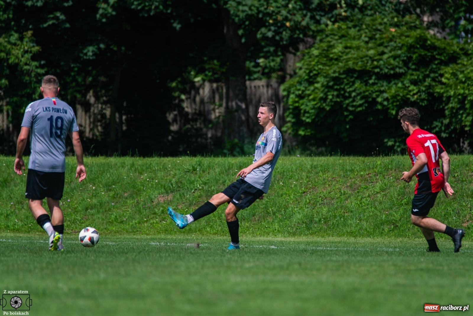 Zdjęcie w galerii na portalu naszraciborz.pl: Wyrównany sparing przy Łąkowej. Pawłów minimalnie lepszy [FOTO] wiadomości z regionu