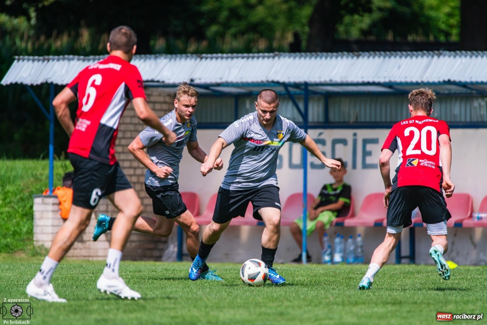 Zdjęcie w galerii na portalu naszraciborz.pl: Wyrównany sparing przy Łąkowej. Pawłów minimalnie lepszy [FOTO] wiadomości z regionu