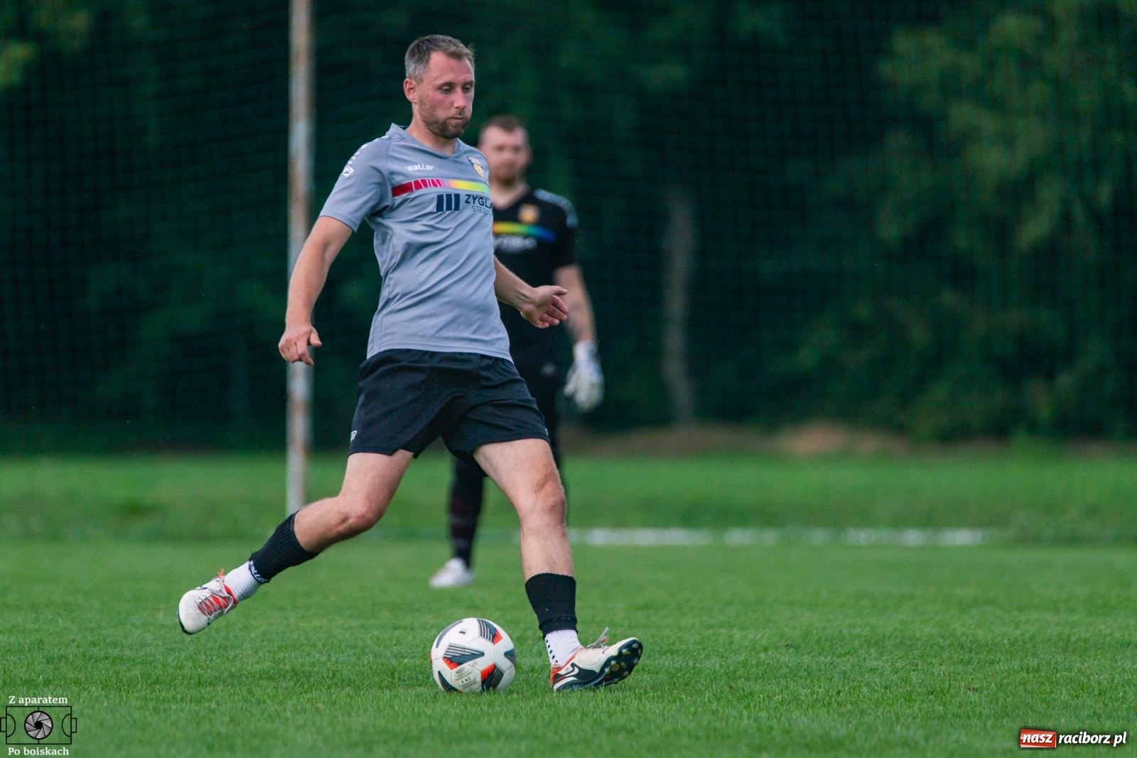 Zdjęcie w galerii na portalu naszraciborz.pl: Wyrównany sparing przy Łąkowej. Pawłów minimalnie lepszy [FOTO] wiadomości z regionu