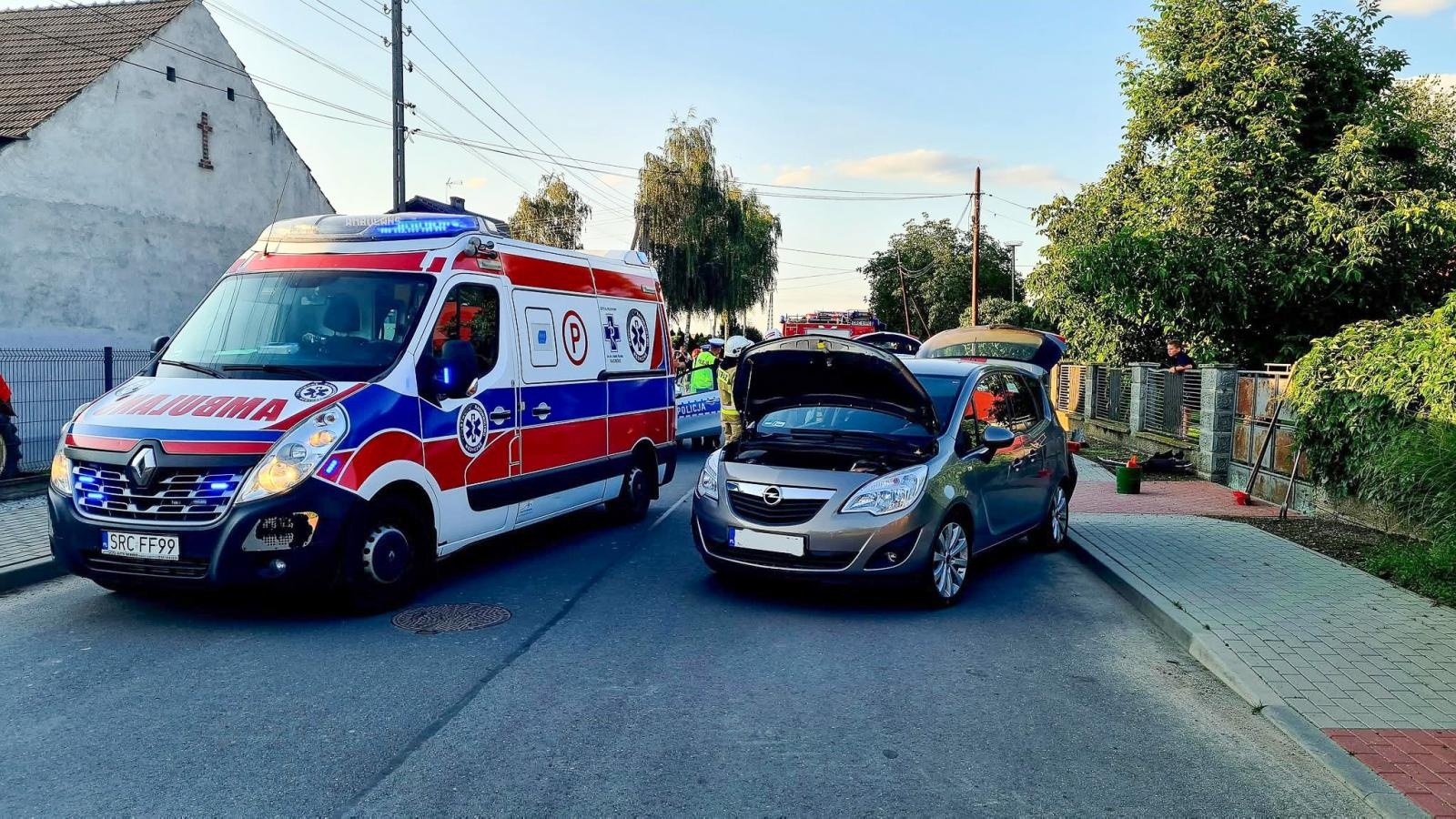 Zdjęcie w galerii na portalu naszraciborz.pl: Zderzenie na ul. Kopernika w Borucinie. Straty sięgają 40 tysięcy złotych wiadomości z regionu