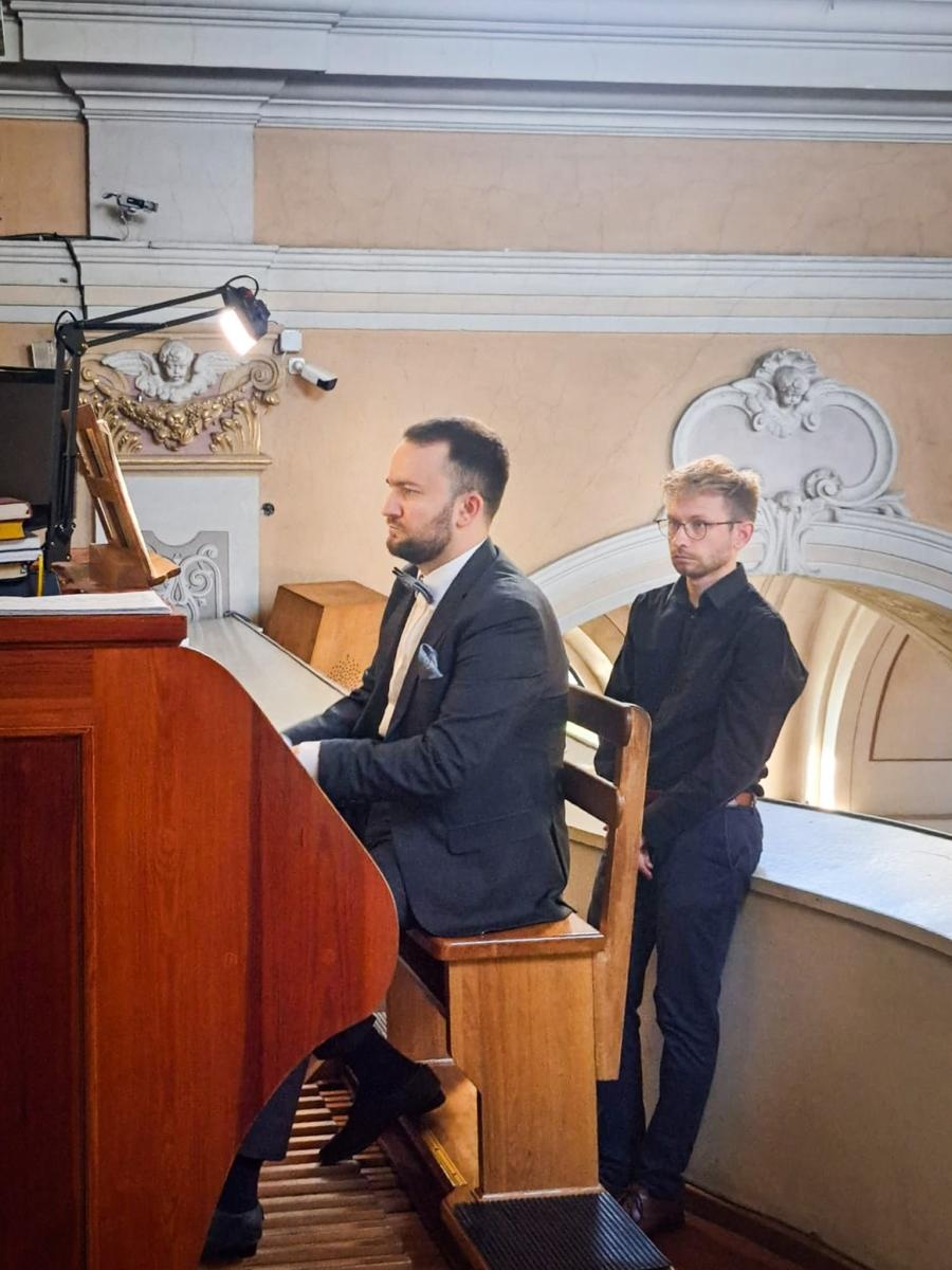 Zdjęcie w galerii na portalu naszraciborz.pl: Inauguracyjny koncert organowy w Krzanowicach otworzył jubileusz 760-lecia miasta wiadomości z regionu