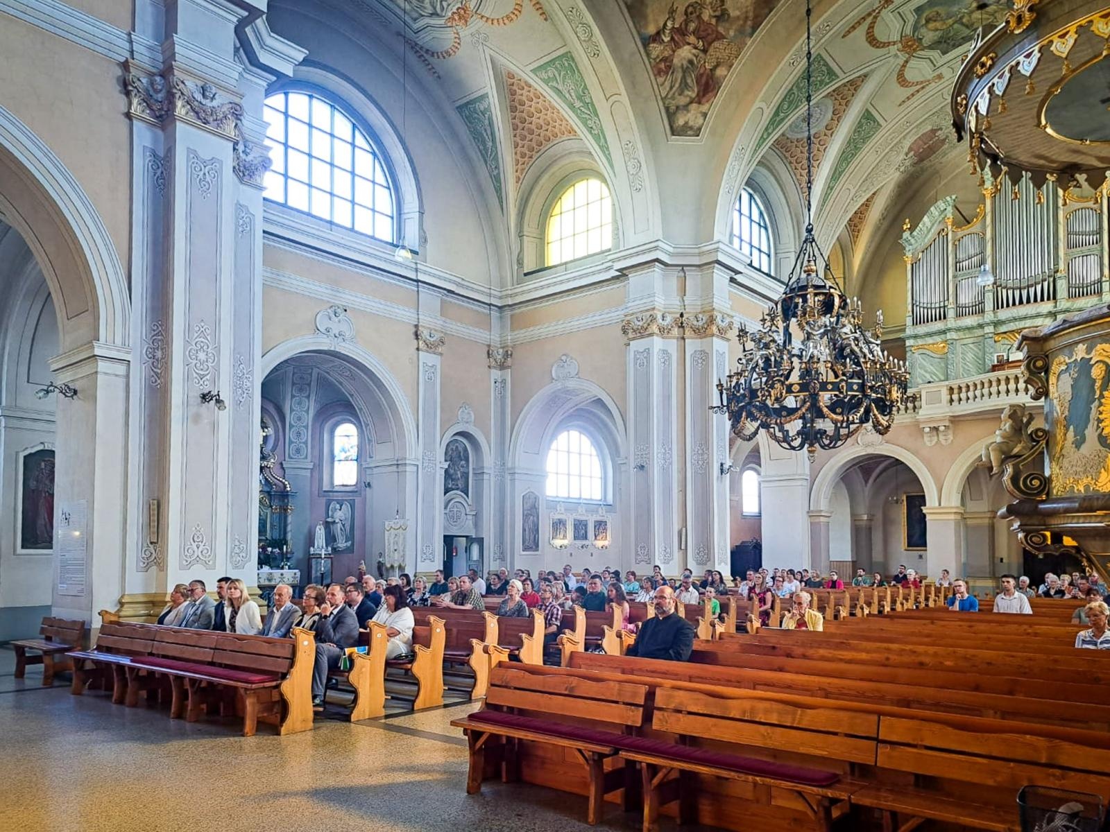Zdjęcie w galerii na portalu naszraciborz.pl: Inauguracyjny koncert organowy w Krzanowicach otworzył jubileusz 760-lecia miasta wiadomości z regionu