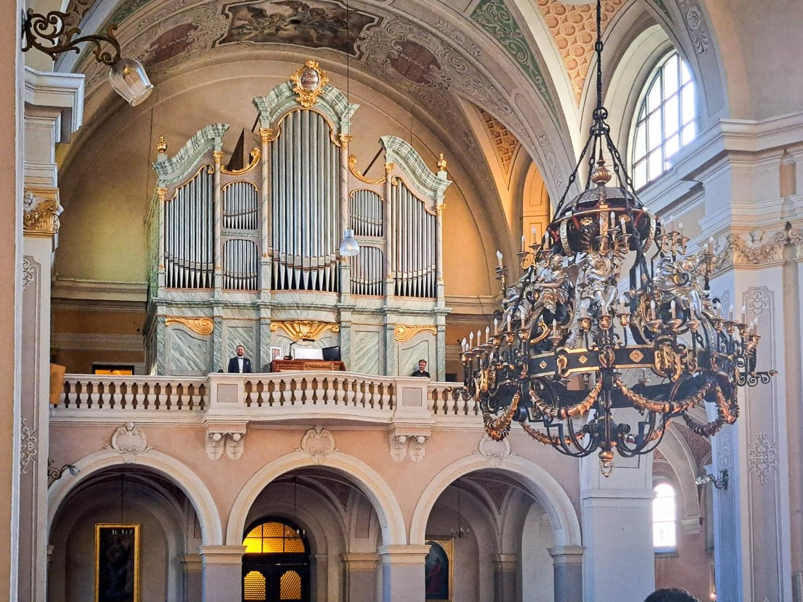 Zdjęcie w galerii na portalu naszraciborz.pl: Inauguracyjny koncert organowy w Krzanowicach otworzył jubileusz 760-lecia miasta wiadomości z regionu