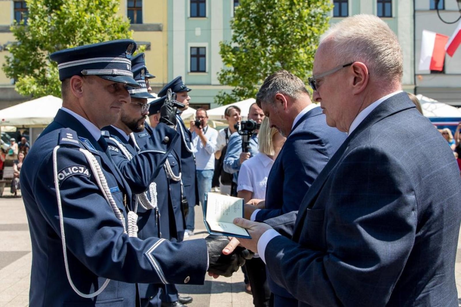 Zdjęcie w galerii na portalu naszraciborz.pl: W Rybniku odbyły się tegoroczne wojewódzkie obchody Święta Policji wiadomości z regionu